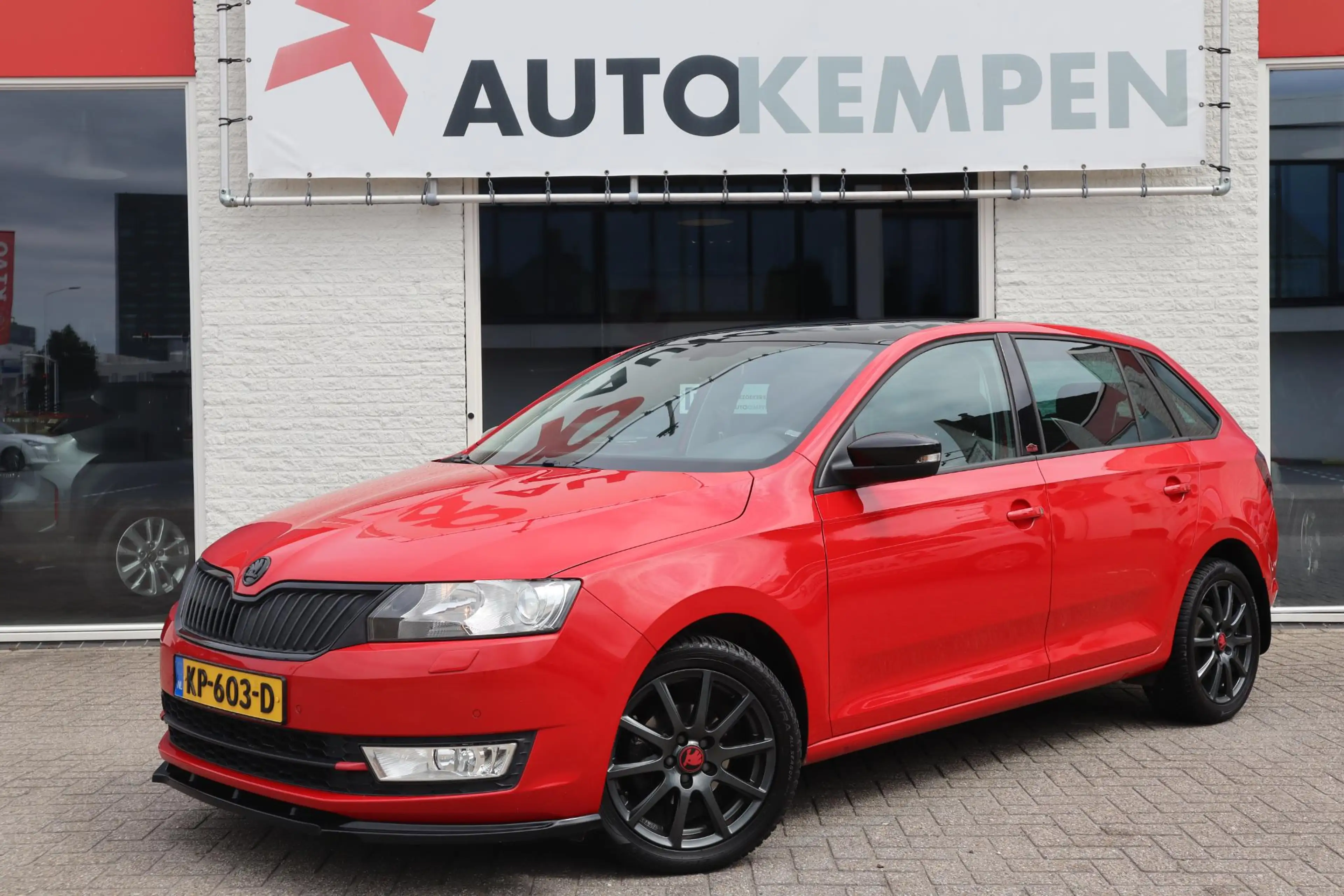 Skoda Rapid/Spaceback SPEEDBACK 1.2 TSI GREENTECH JOY PANORAMADAK|TREKHA — photo 4