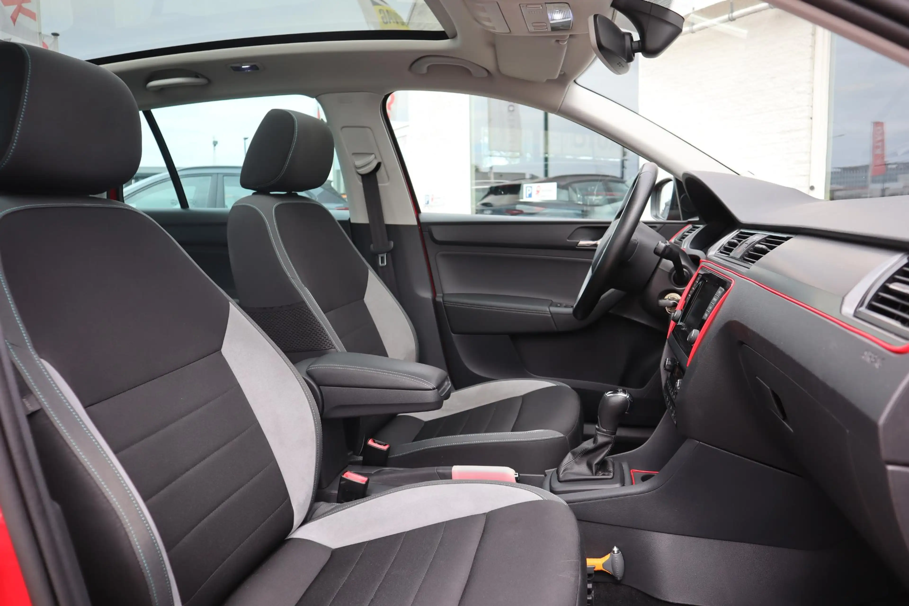 Skoda Rapid/Spaceback SPEEDBACK 1.2 TSI GREENTECH JOY PANORAMADAK|TREKHA — photo 18