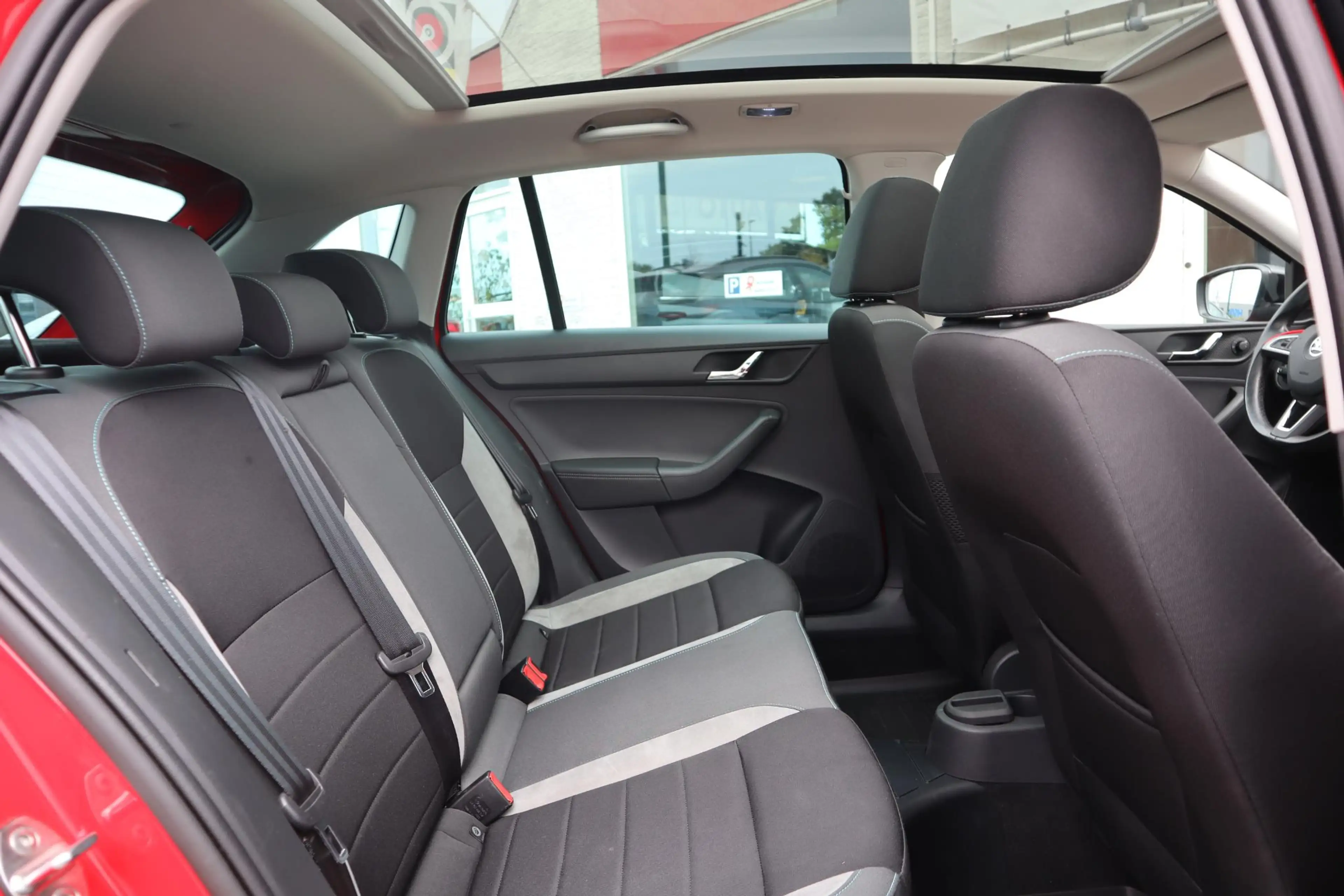 Skoda Rapid/Spaceback SPEEDBACK 1.2 TSI GREENTECH JOY PANORAMADAK|TREKHA — photo 19