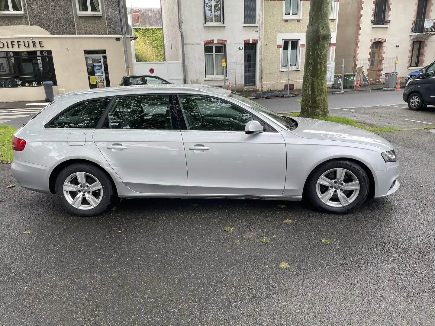 Audi A4 Avant 1.8 TFSI 120 Ambiente - 1