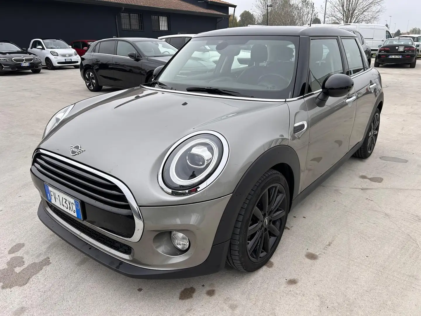 MINI Mini 1.5 Cooper Hype Automatica 5 porte Grau - 1