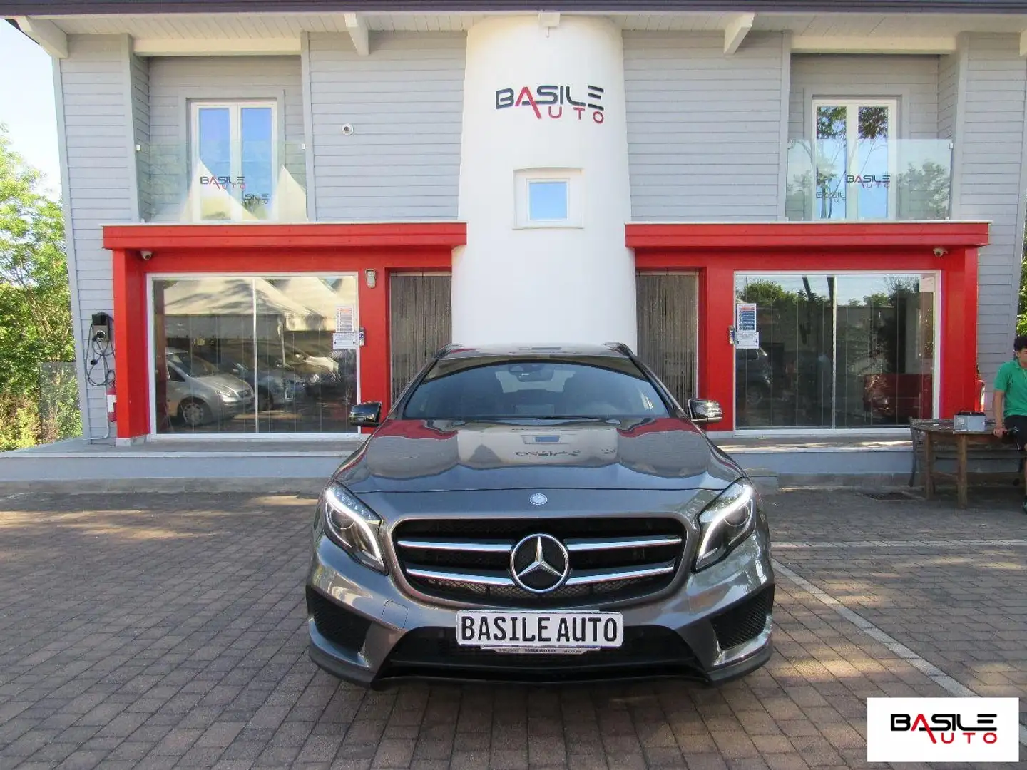Mercedes-Benz GLA 200 d Automatic 4Matic Business Gris - 1