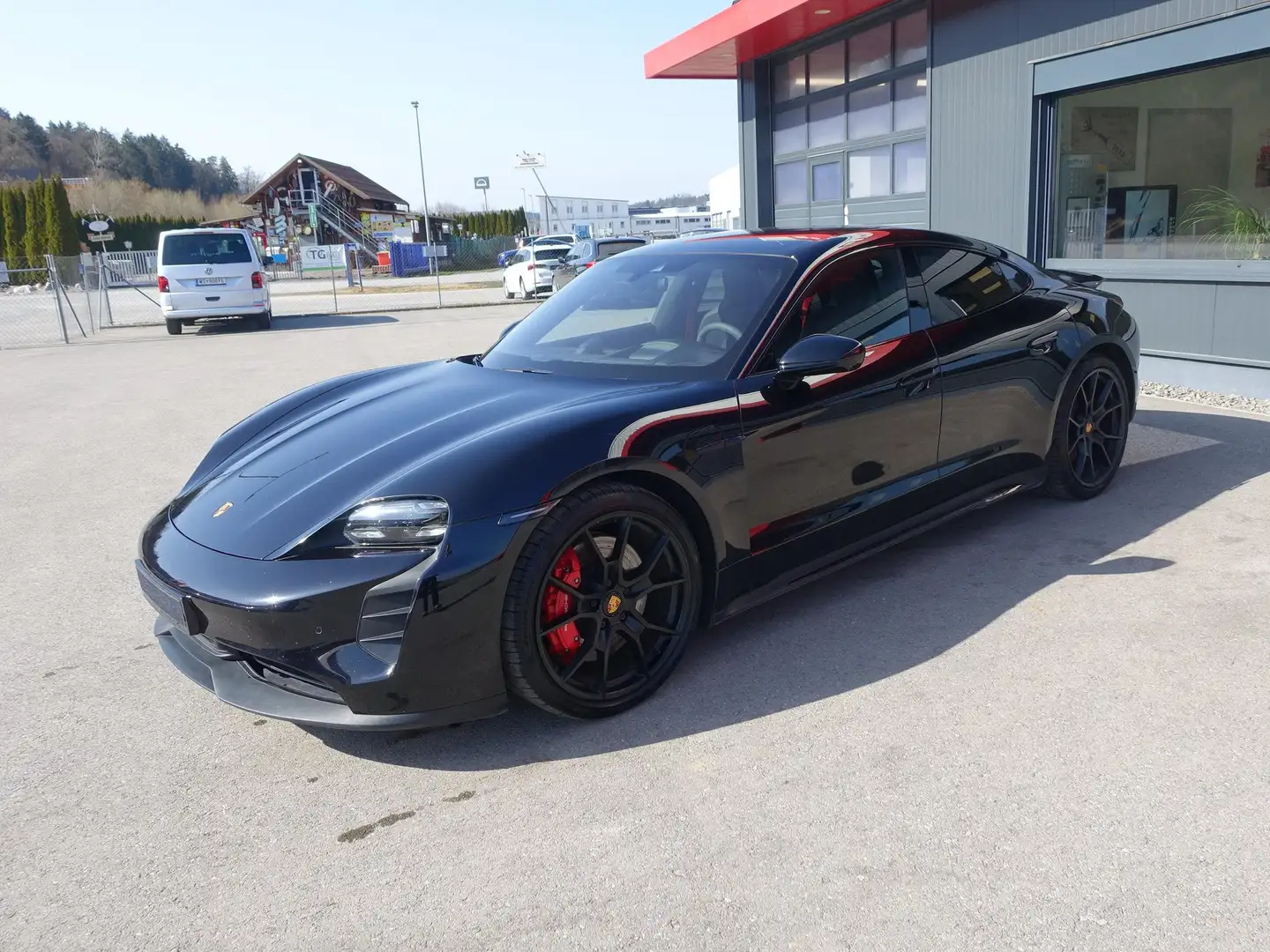 porsche taycan