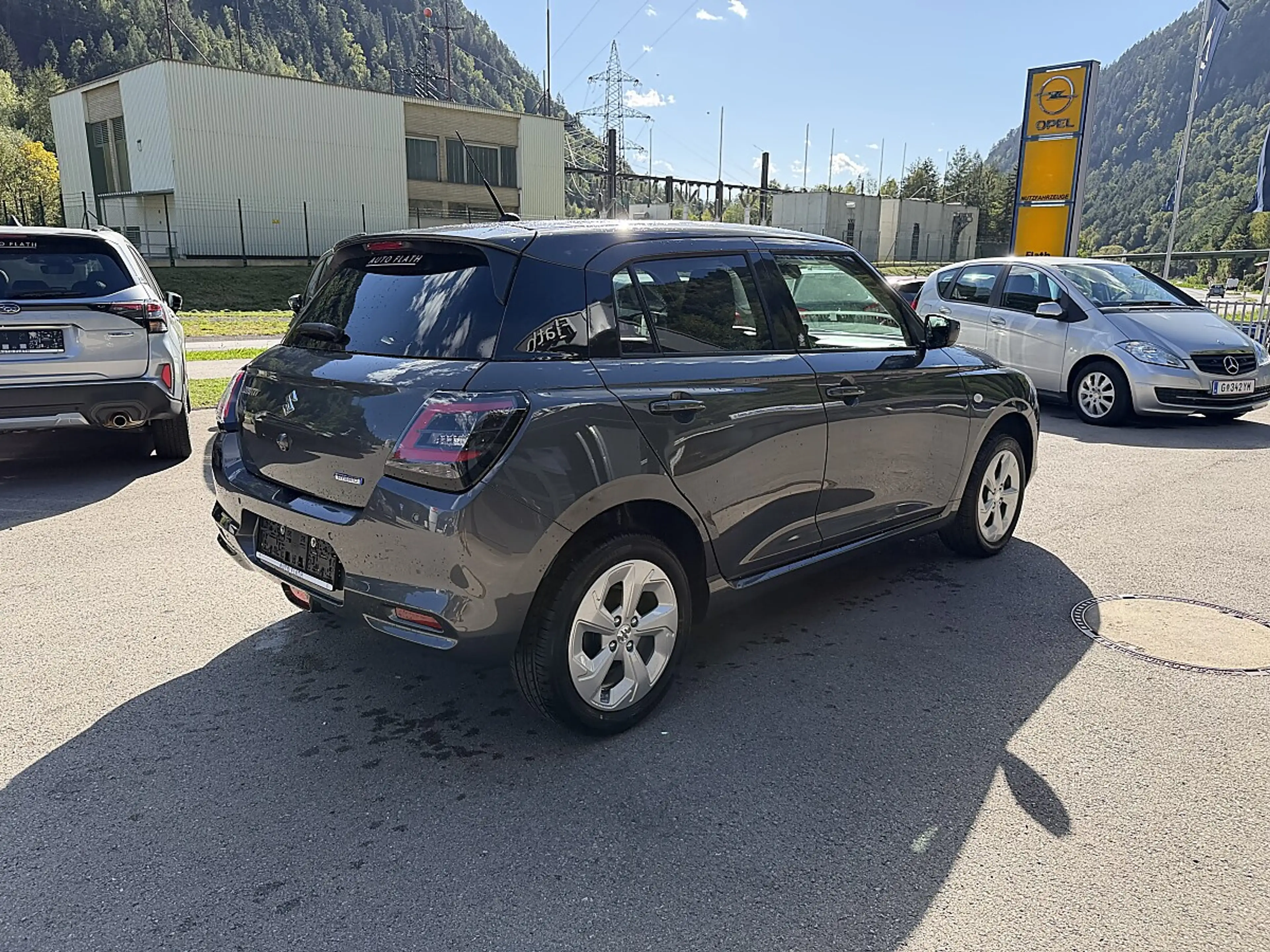 Suzuki Swift 1,2 Hybrid Allgrip Shine — photo 5