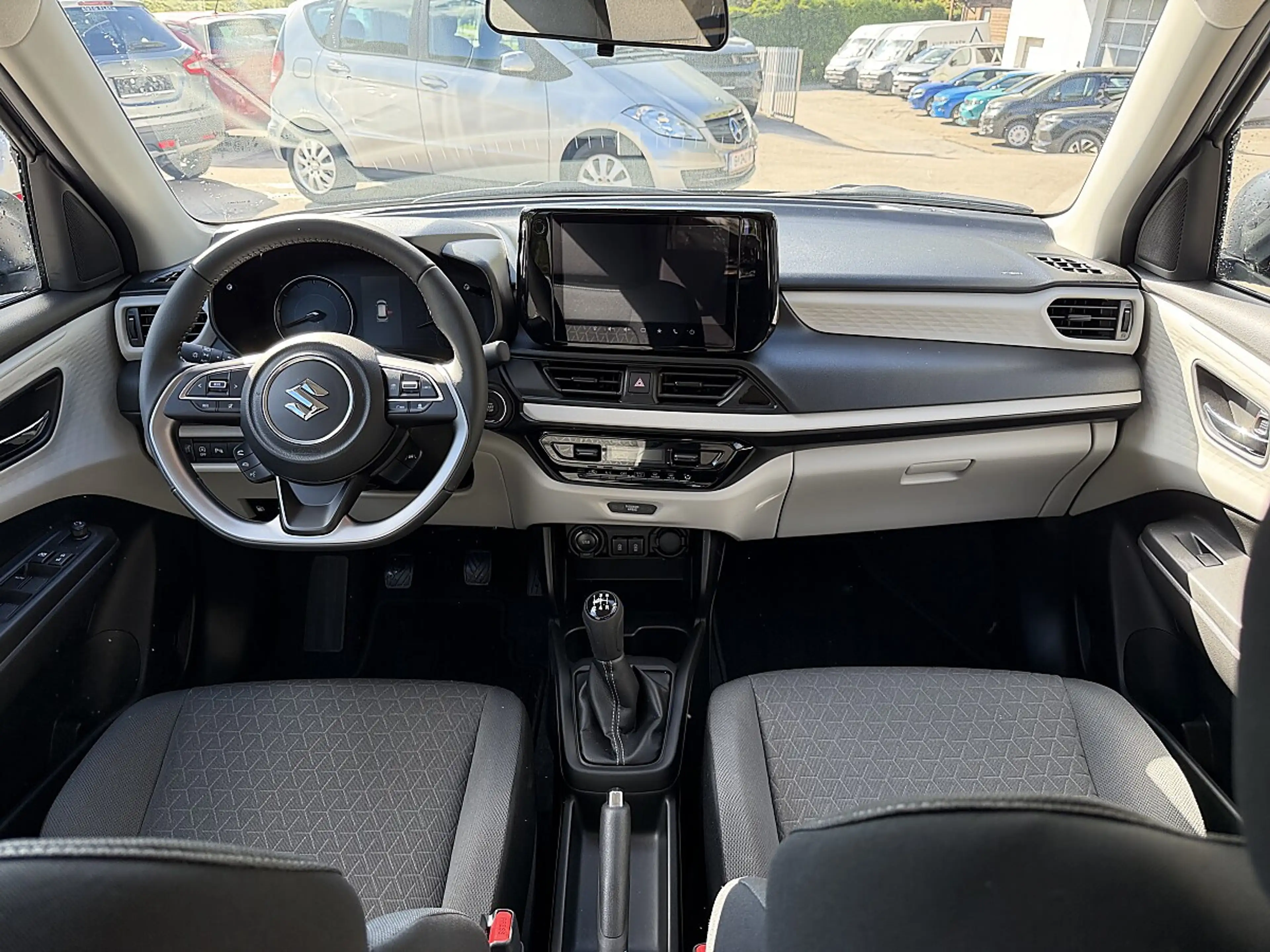 Suzuki Swift 1,2 Hybrid Allgrip Shine — photo 9