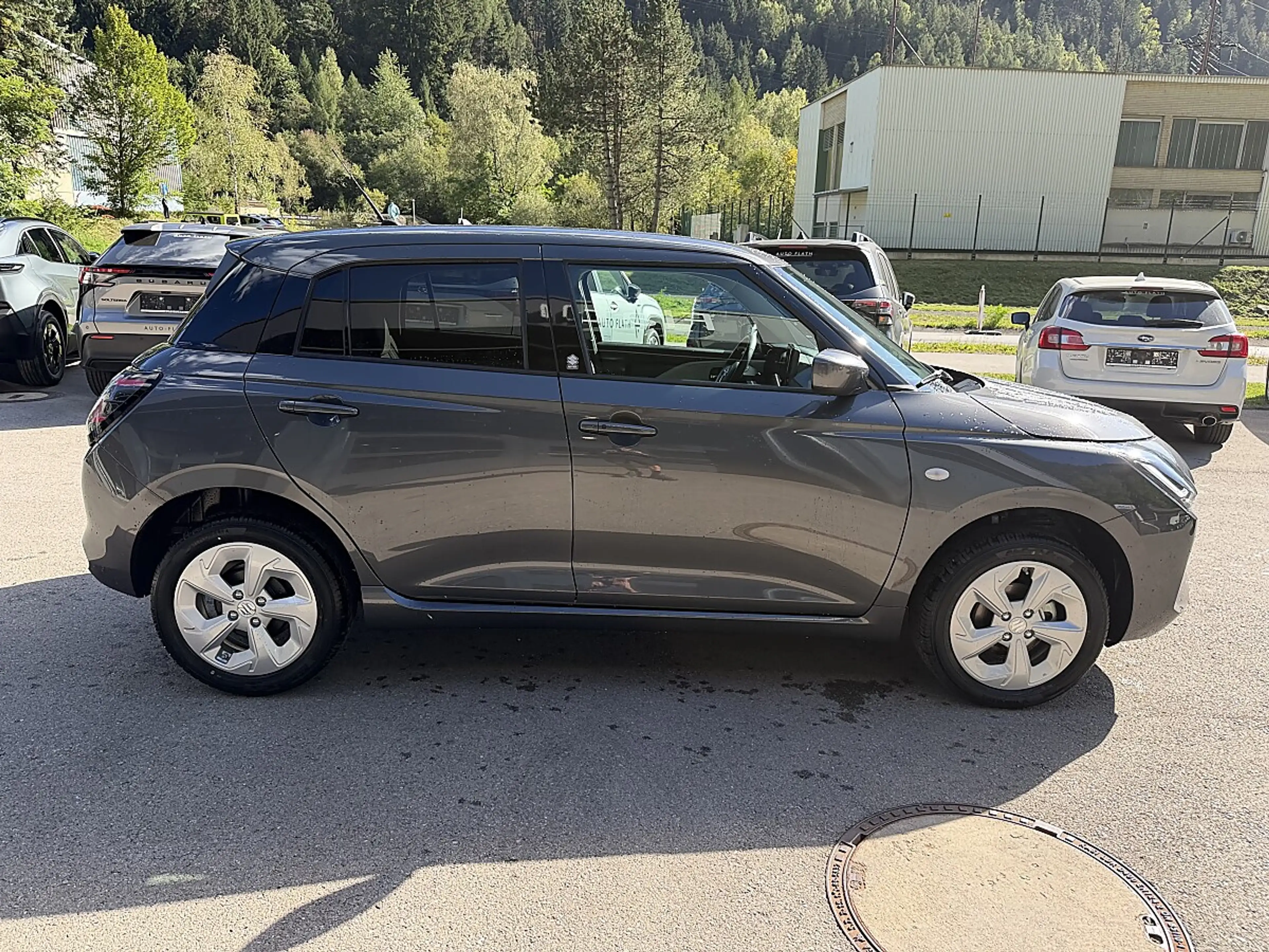 Suzuki Swift 1,2 Hybrid Allgrip Shine — photo 4