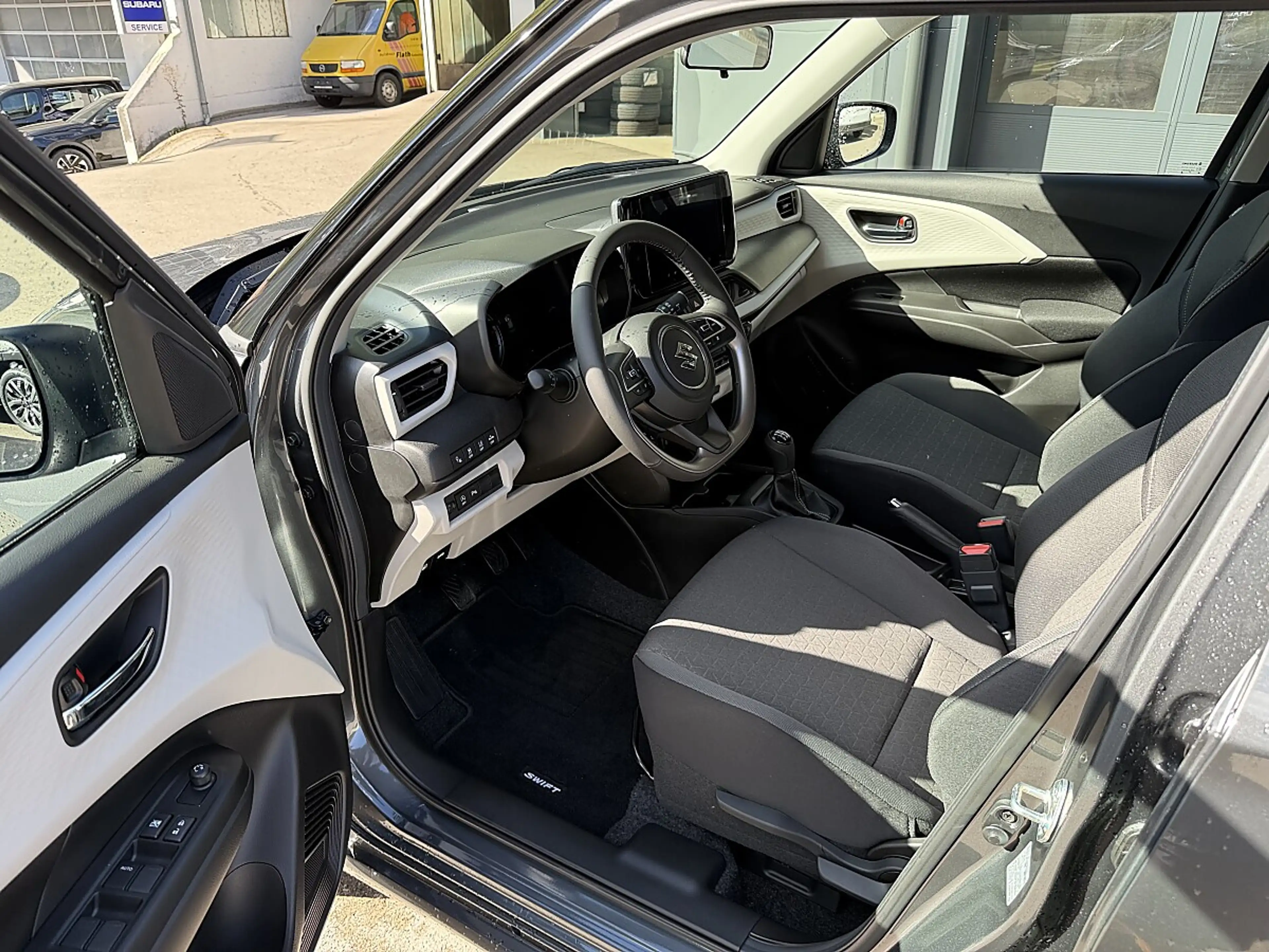 Suzuki Swift 1,2 Hybrid Allgrip Shine — photo 13