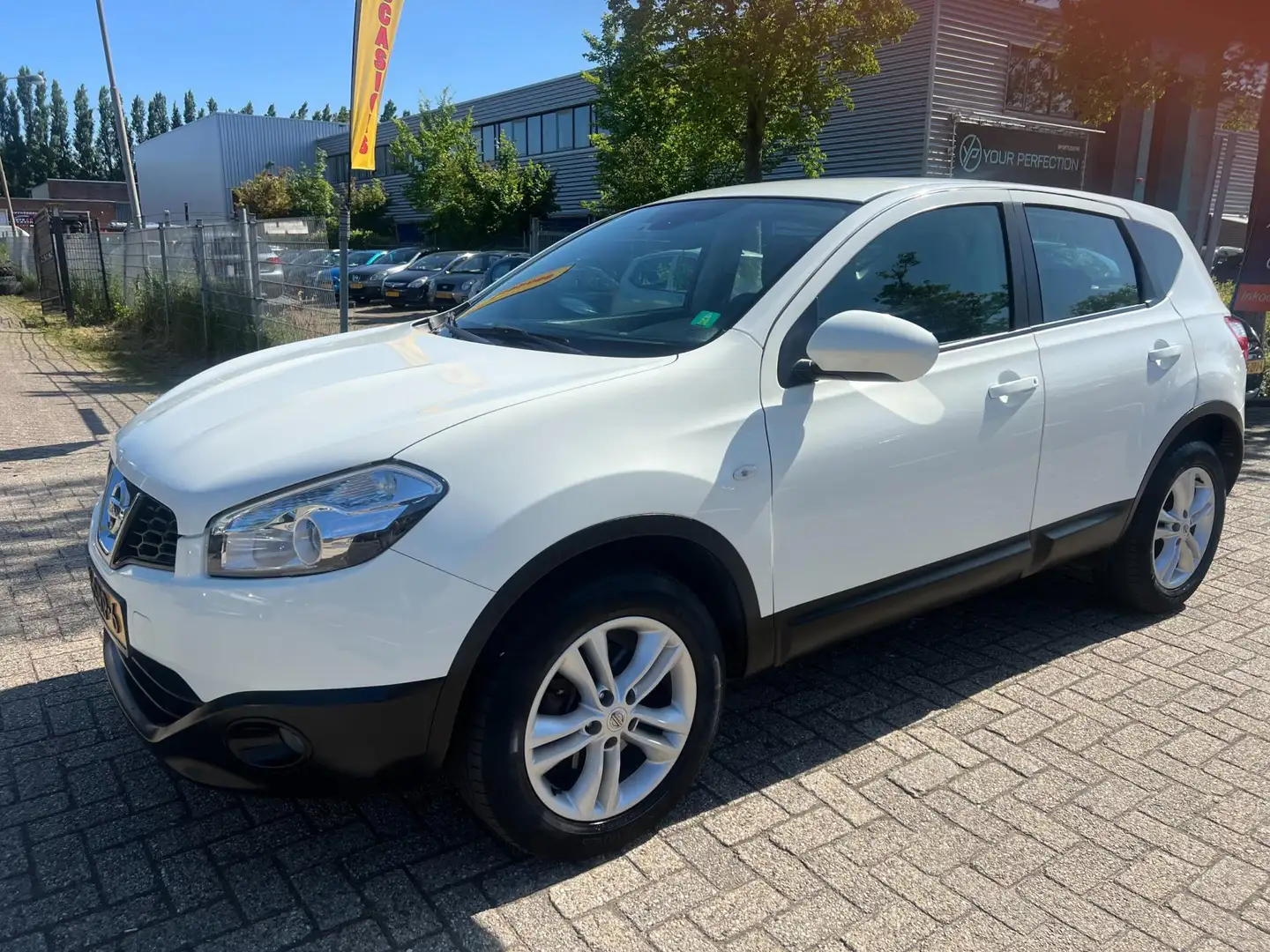 Nissan Qashqai 1.6 Acenta - AIRCO - TREKHAAK - NAP ! Blanc - 2
