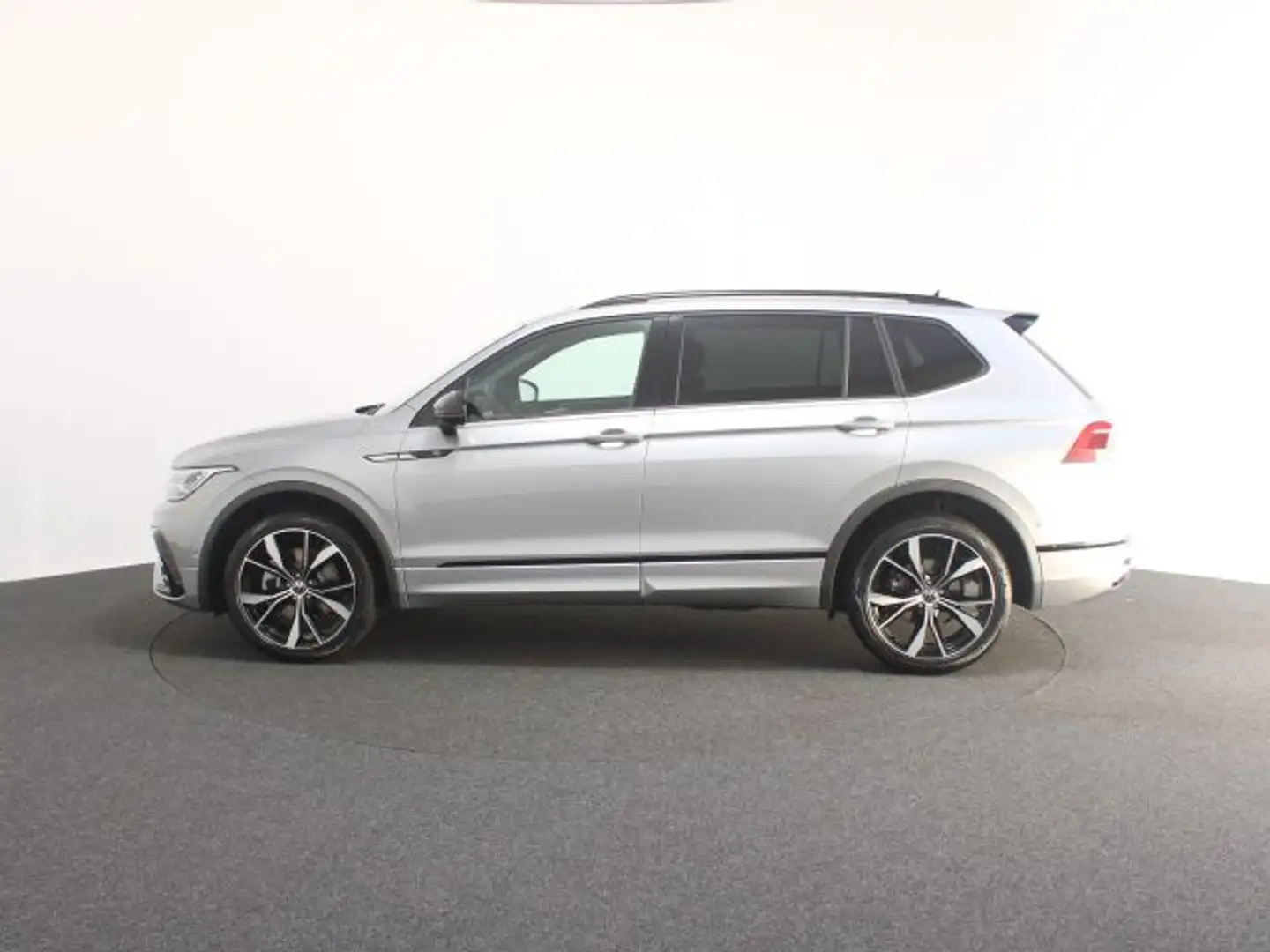 Volkswagen Tiguan Allspace 2.0 TSI 4Motion DSG R-Line Navi AHK Panorama LED A Grau - 2