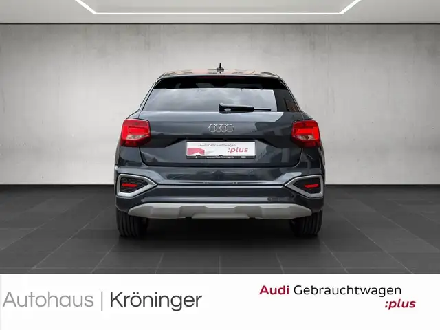 Audi Q2 view 6
