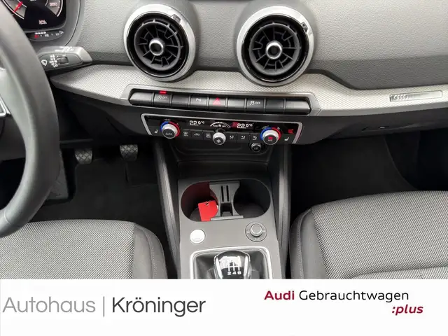 Audi Q2 view 14