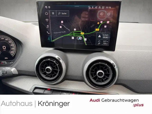 Audi Q2 view 15