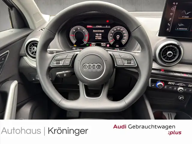 Audi Q2 view 11