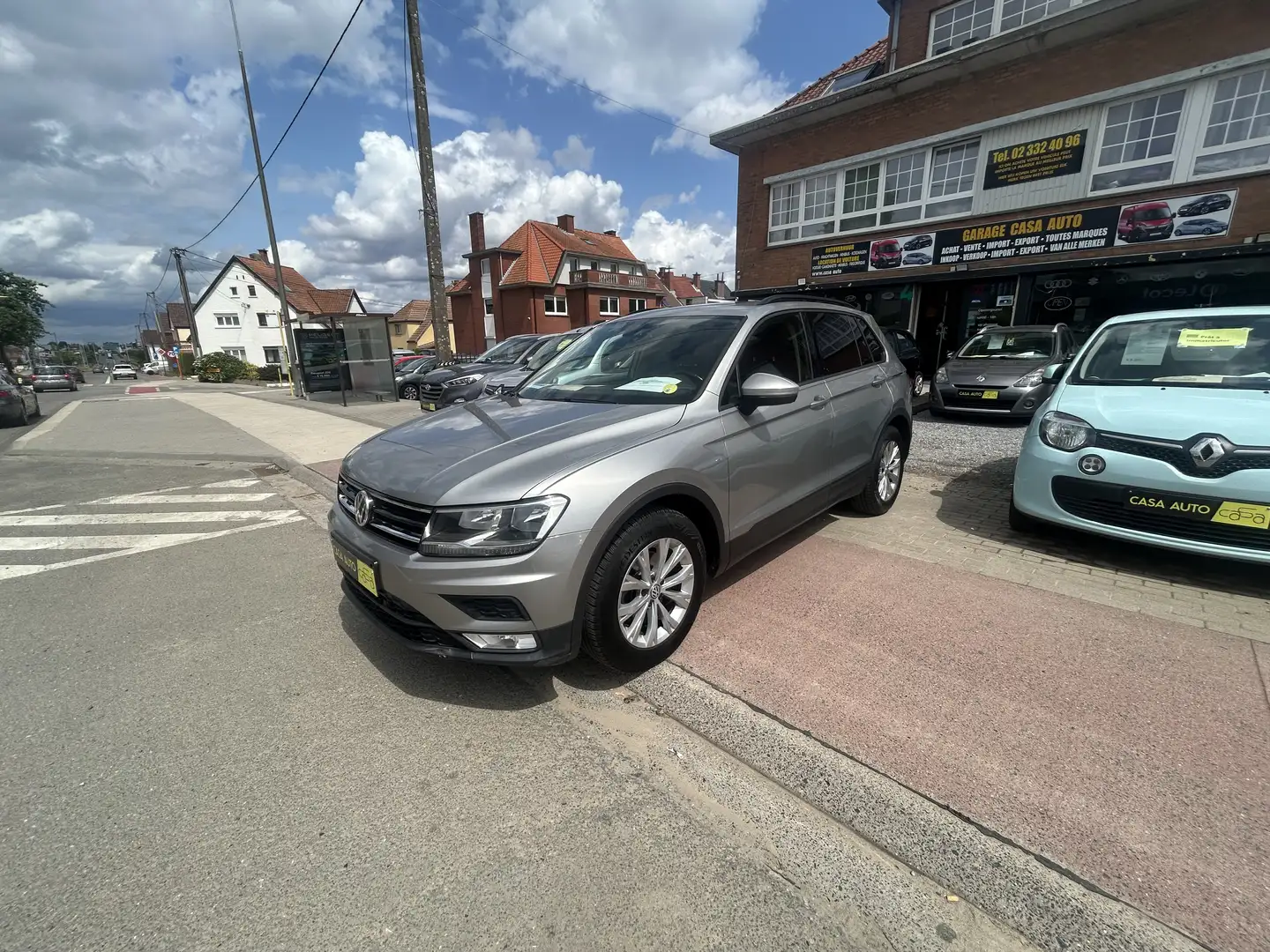Volkswagen Tiguan 2.0 TDi Trendline BMTWV TOIT PANORAMIQUE Gris - 2