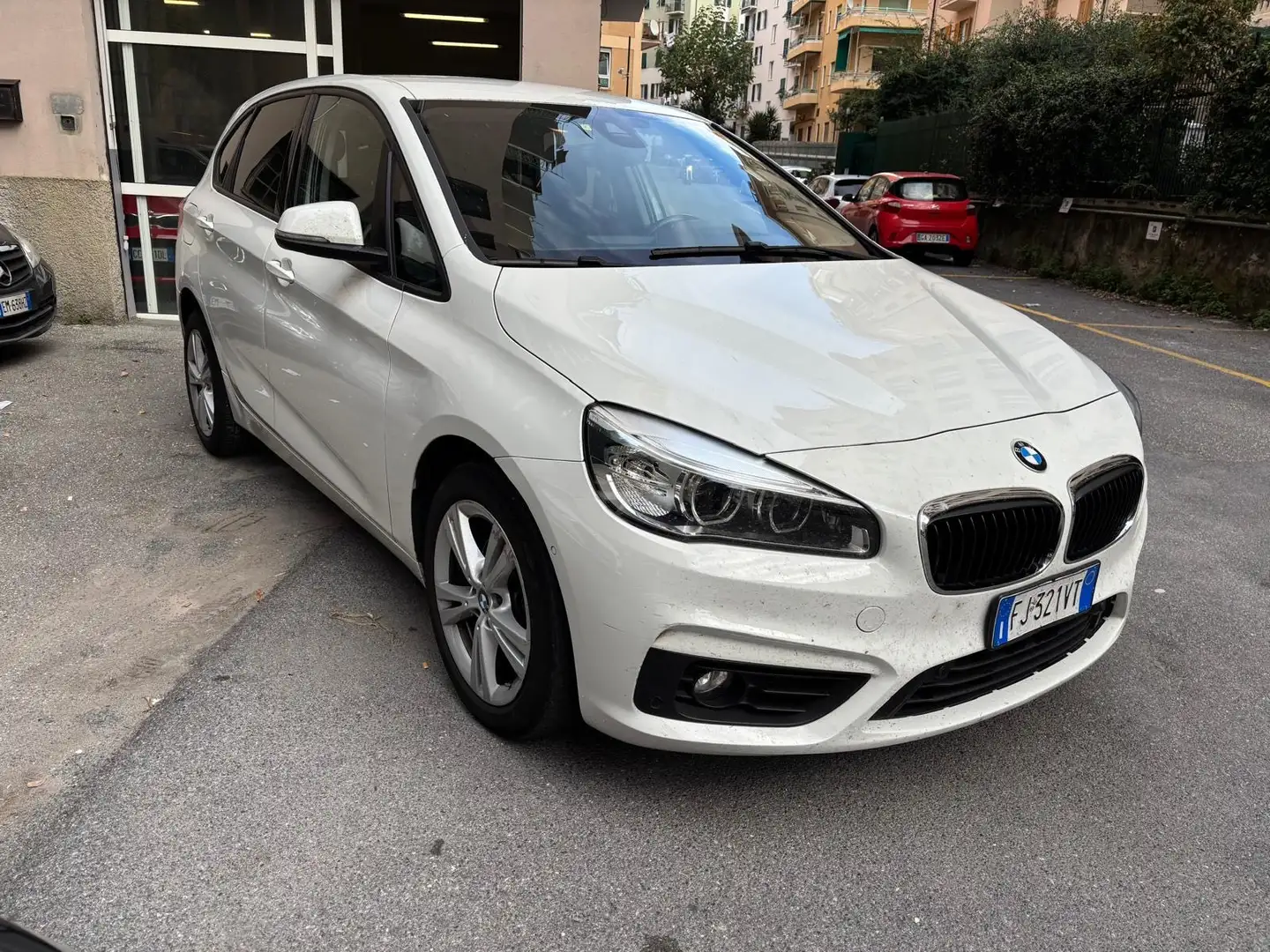 BMW 216 Serie 2 F45 2014 216d Active Tourer Sport auto Blanc - 2