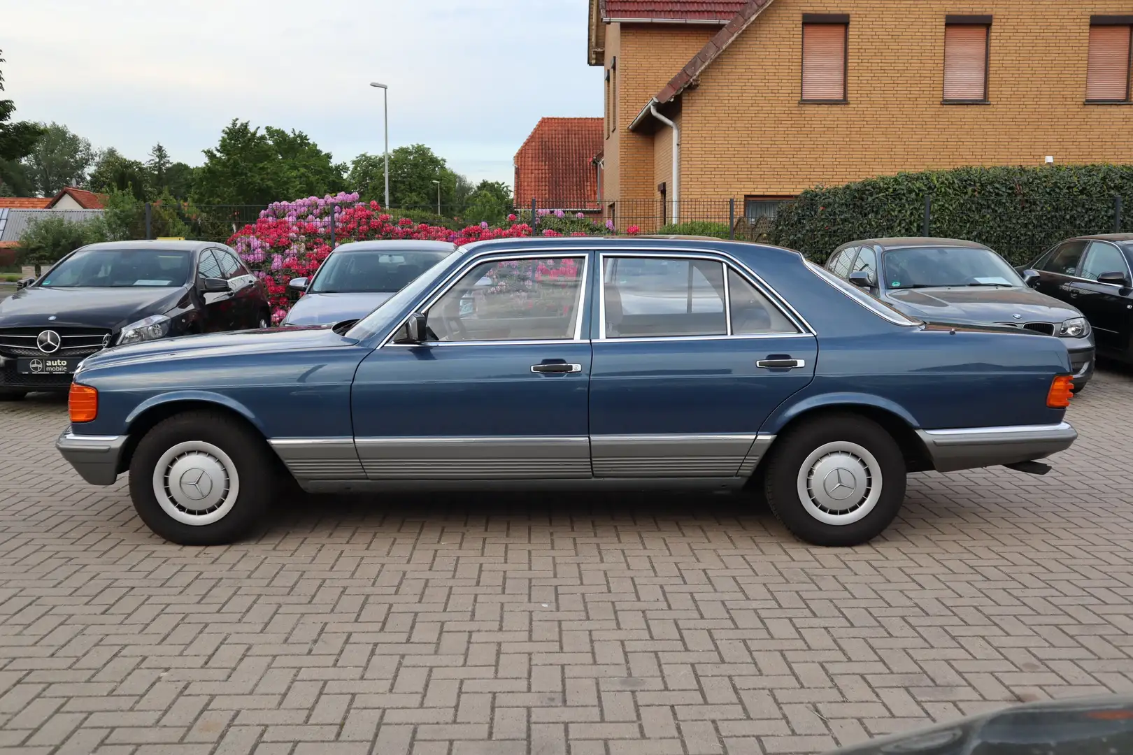 Mercedes-Benz 280 SE W126+Sammlerzustand+Scheckheft MB+H-Kennezciehn Blauw - 2