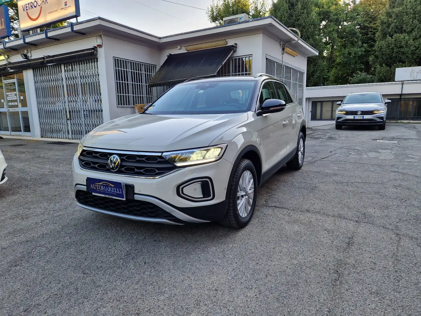 Volkswagen T-Roc 2.0 tdi Life 115cv Beige - 1