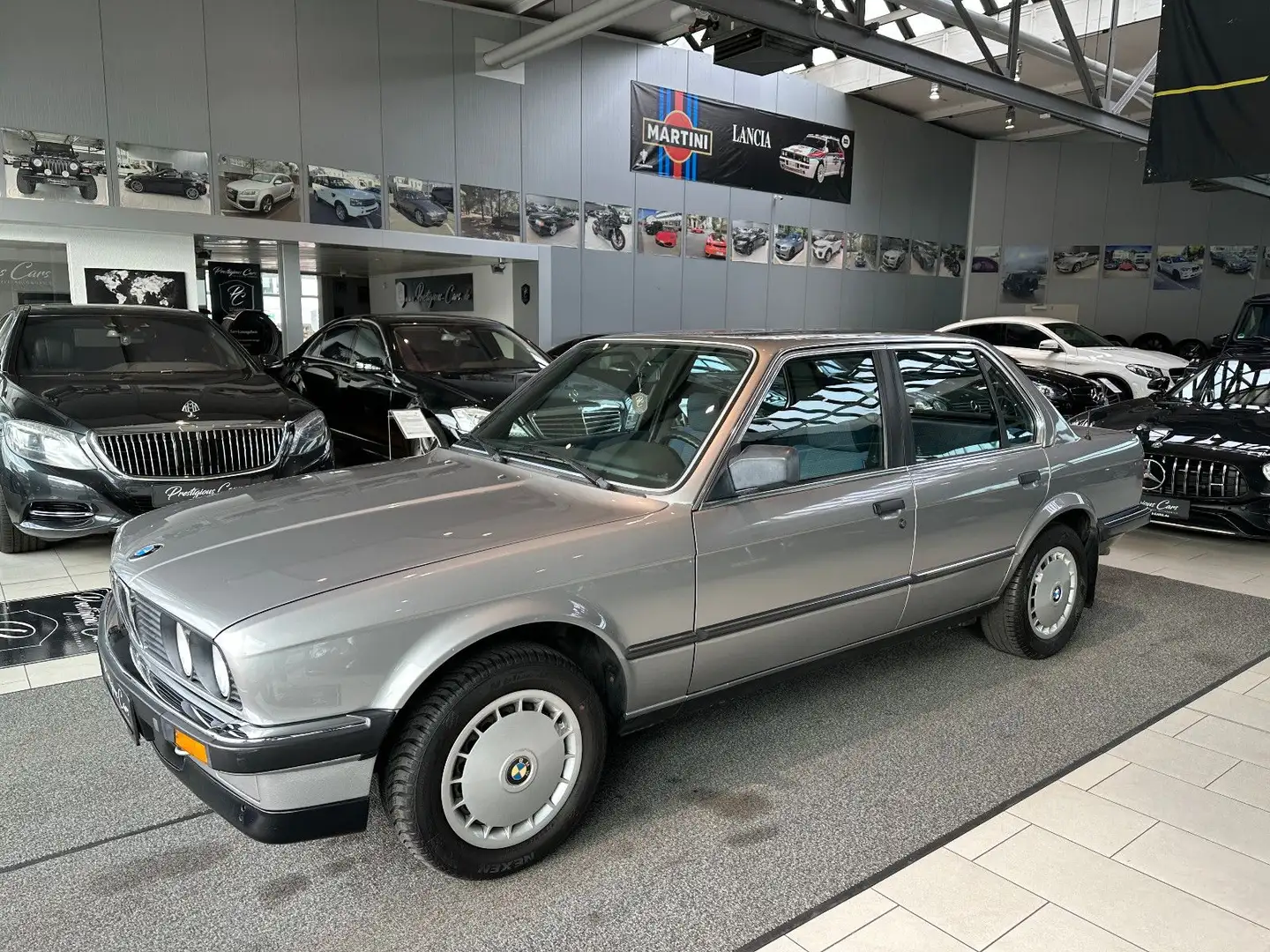 BMW 325 e ETA VFL Automatik Bordcomputer ÖL+TÜV NEU!! Grigio - 2