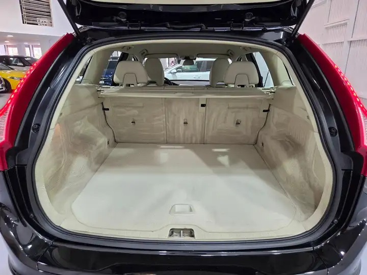 Volvo XC60 D3 Kinetic (CO2 149) 2014, foto 12