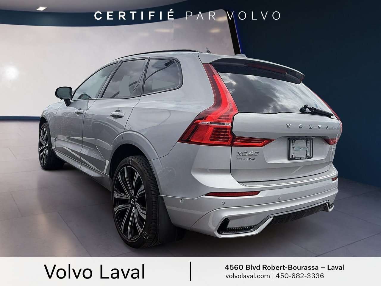 2022 Volvo XC60 R-Design XC60 R-Design, B6 AWD mild hybrid / XC60 alt 3