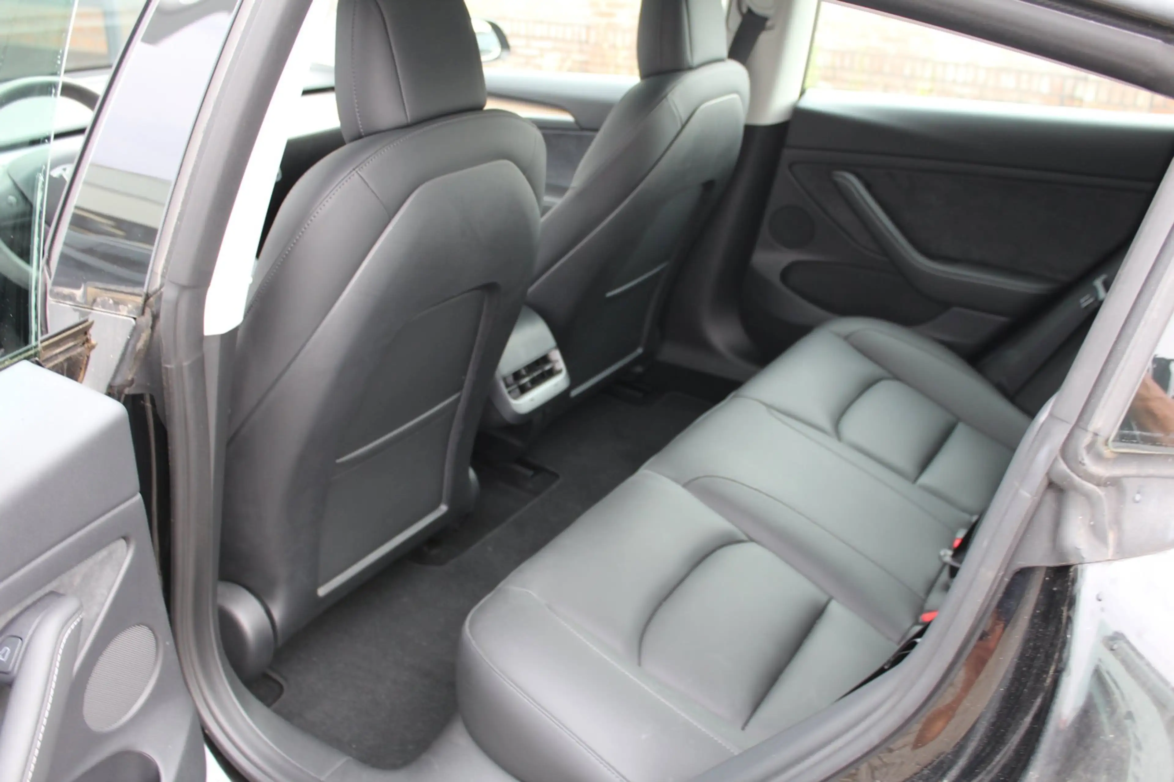 Tesla Model 3 Standard RWD Plus 18.880KM!! FACELIFT — photo 6