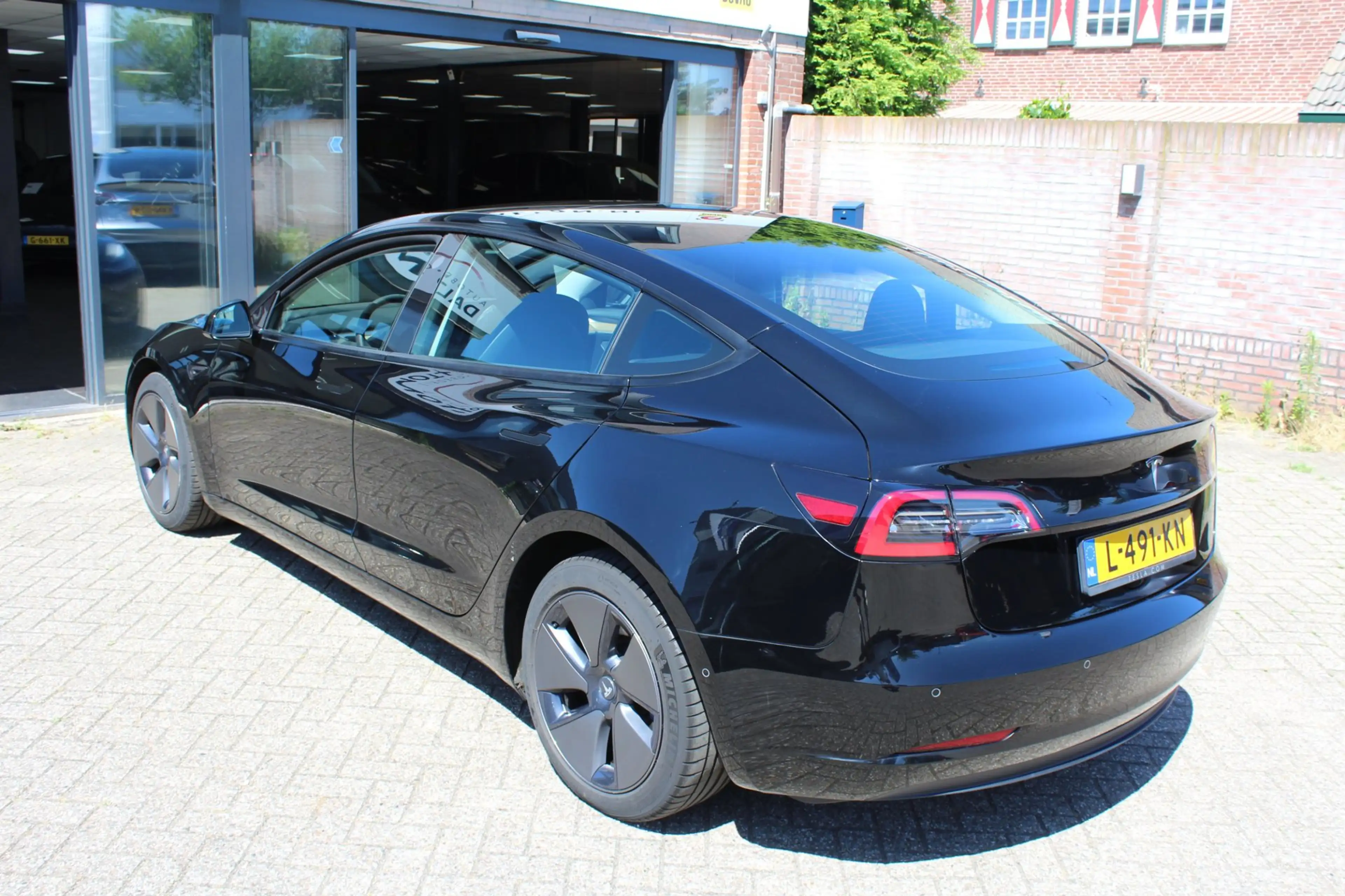 Tesla Model 3 Standard RWD Plus 18.880KM!! FACELIFT — photo 3