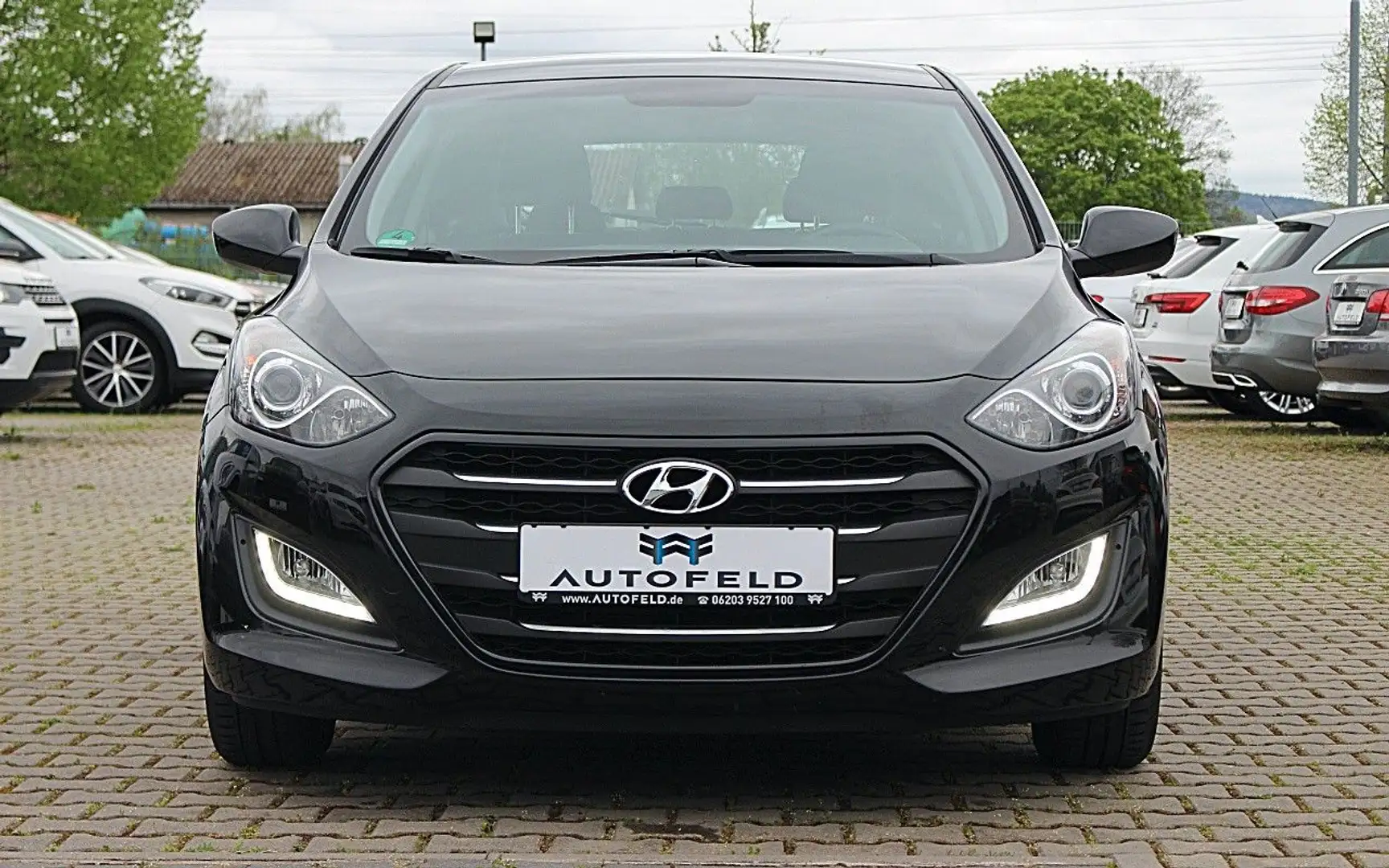 Hyundai i30 1.4/VOLL SHEFT/KLIMA/ALLWETTER/LEDTAG/ISOFIX Zwart - 2