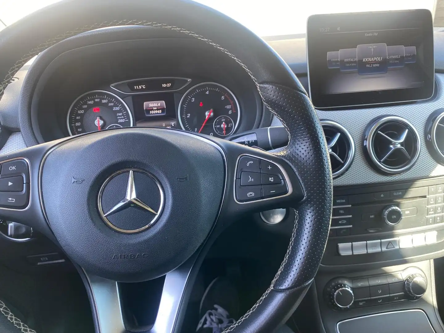 Mercedes-Benz 200 Sport Negru - 1