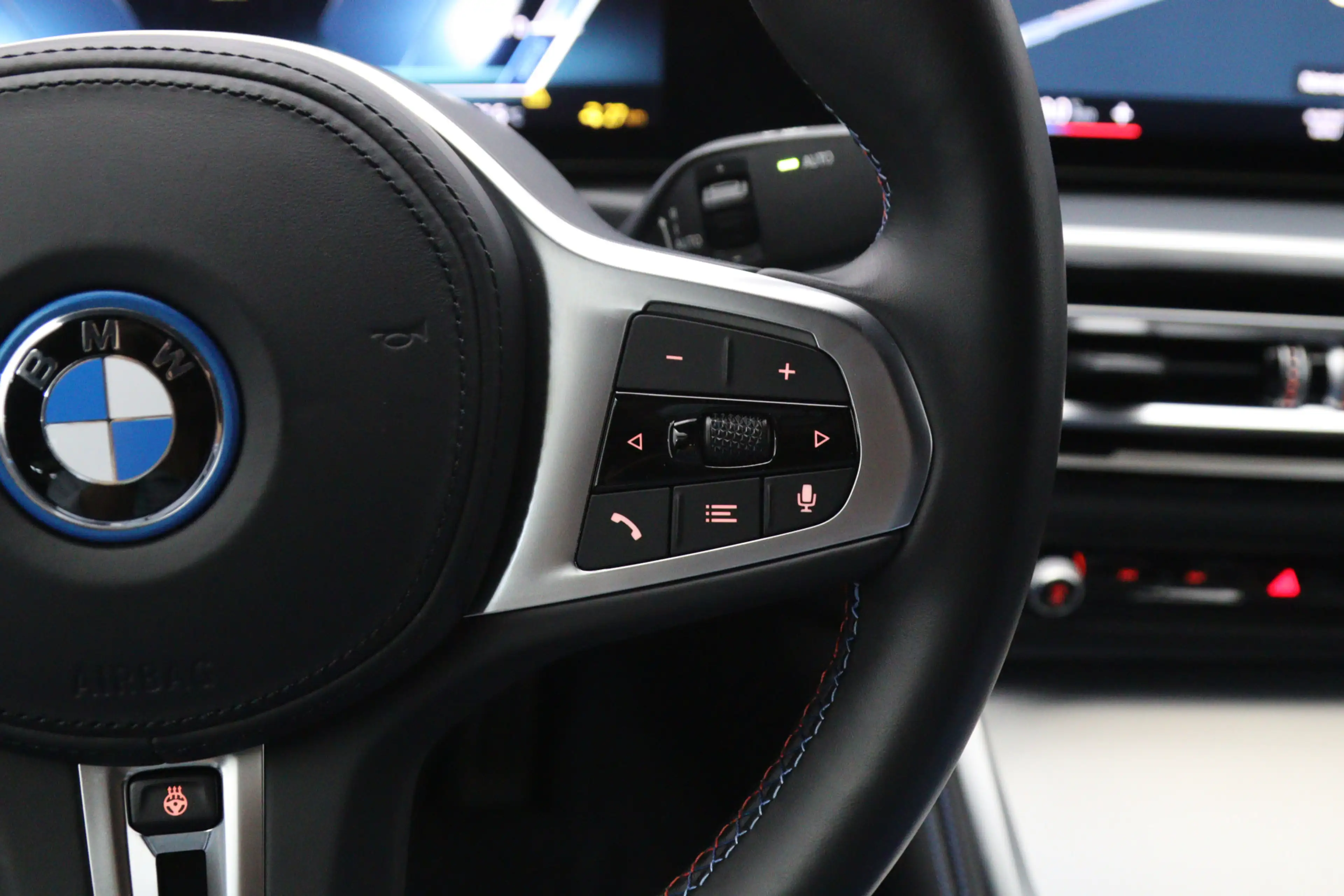BMW i4 M50 High Executive 84 kWh 544 PK, SOH 96 %, M-Spor — photo 34