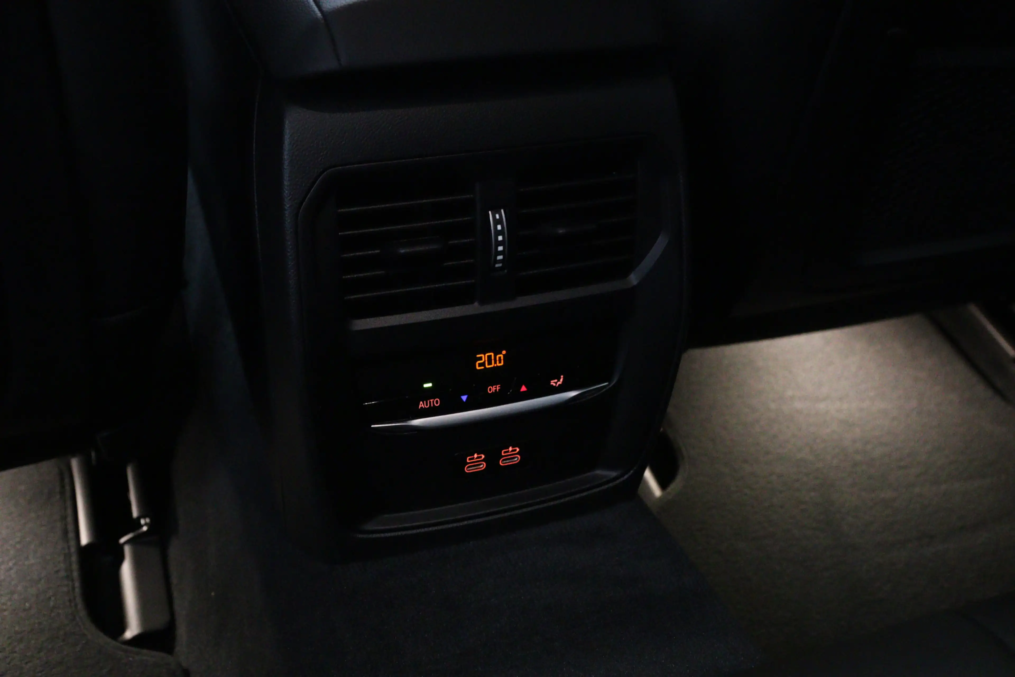 BMW i4 M50 High Executive 84 kWh 544 PK, SOH 96 %, M-Spor — photo 32