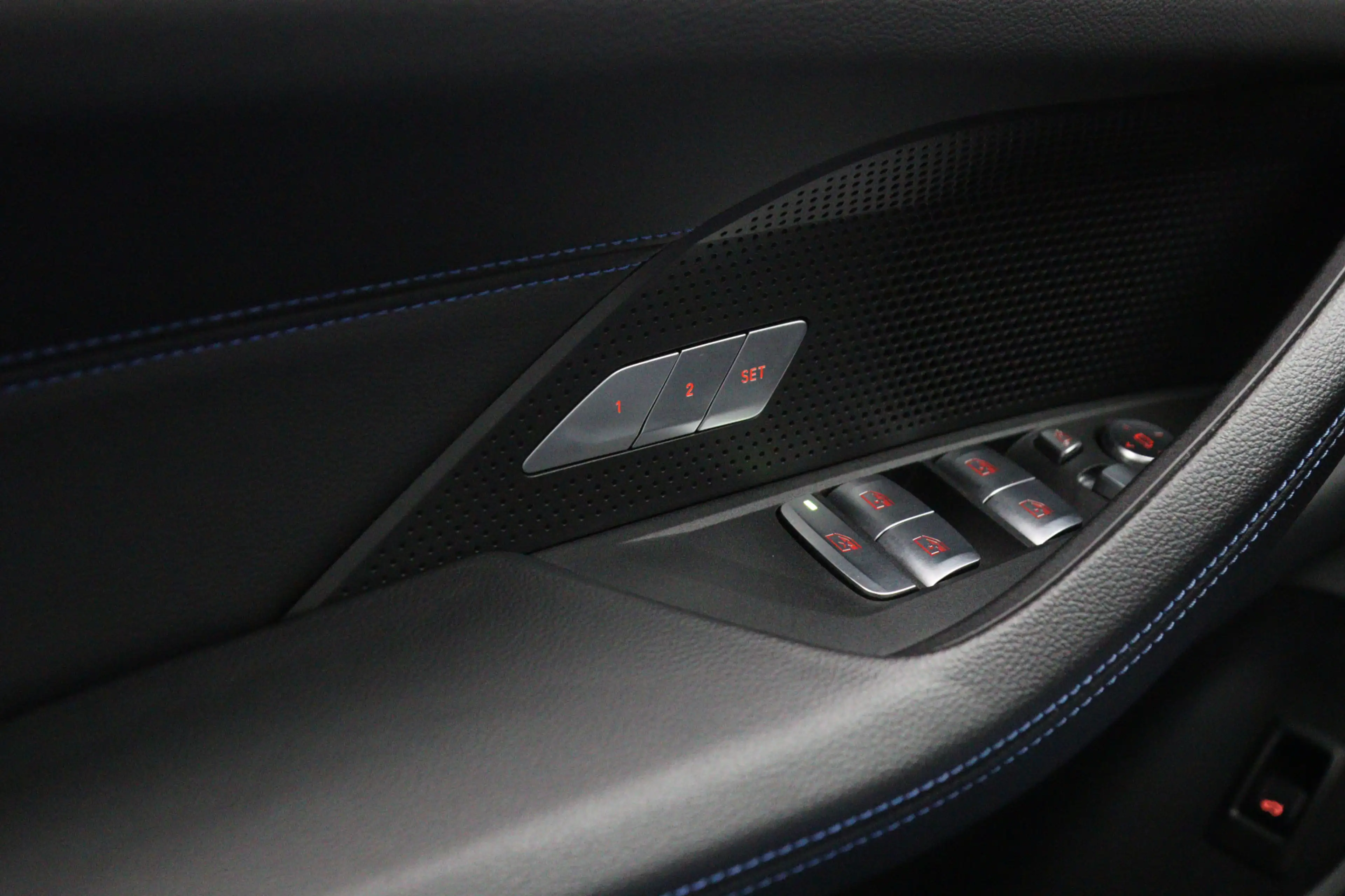 BMW i4 M50 High Executive 84 kWh 544 PK, SOH 96 %, M-Spor — photo 20