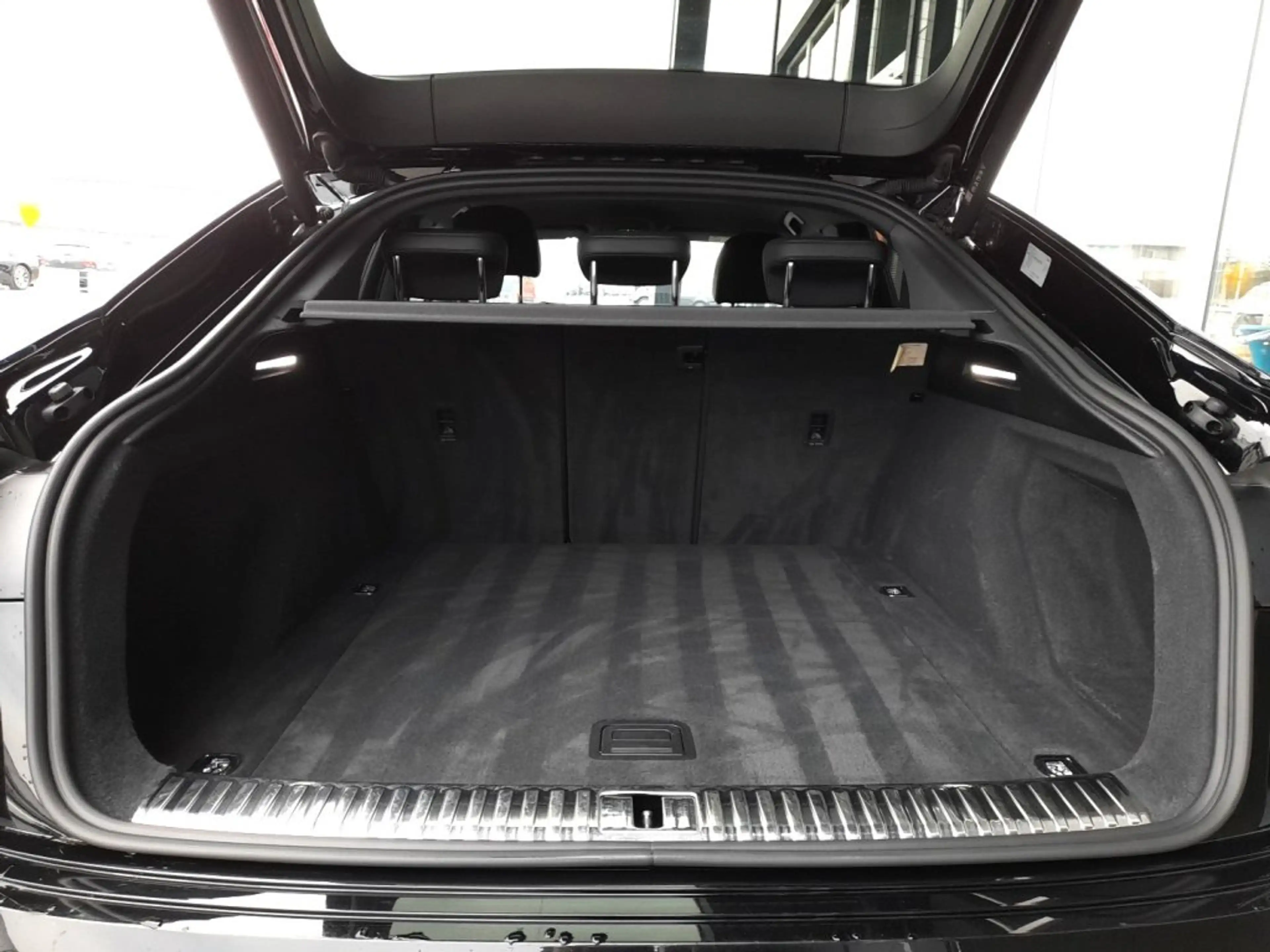 Audi e-tron "S" SB 95 QUATTRO S-LINE BLACK *NP: € 106.420,- / 22 ZOLL / MEMORY SPORTSITZE / ASS PAKETE TOUR & STADT* — photo 15