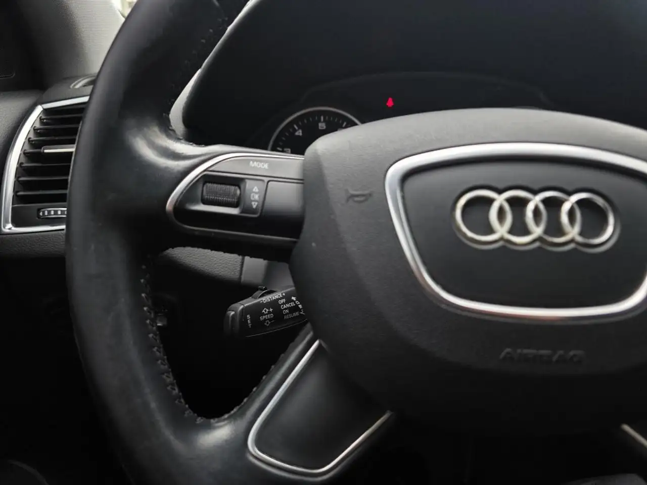 Audi Q5 снимка Audi Q5
