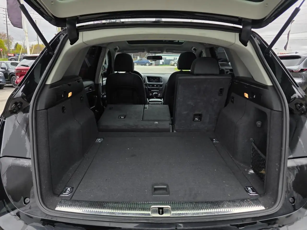 Audi Q5 снимка Audi Q5