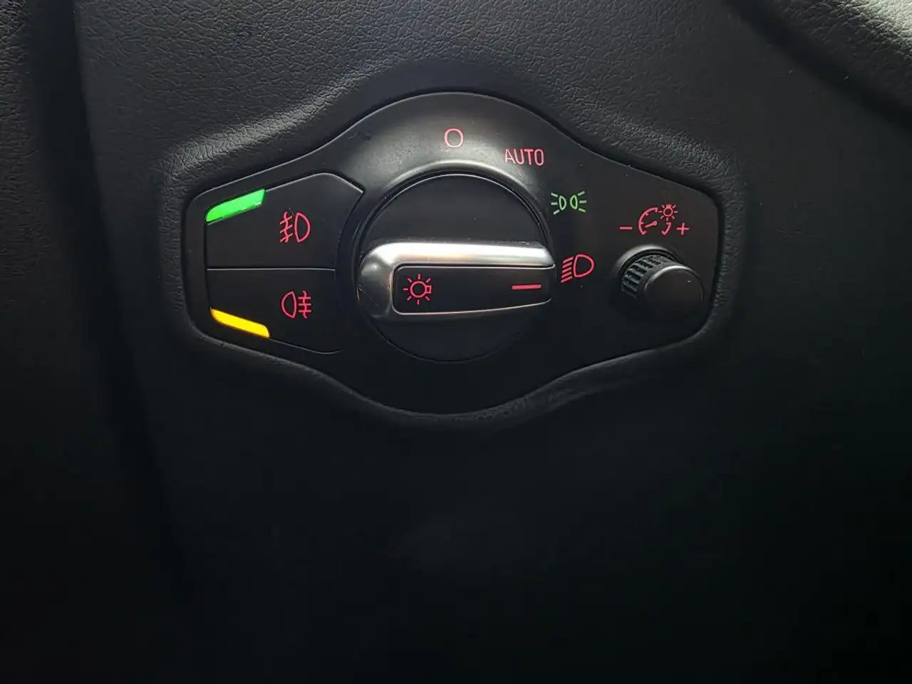 Audi Q5 снимка Audi Q5