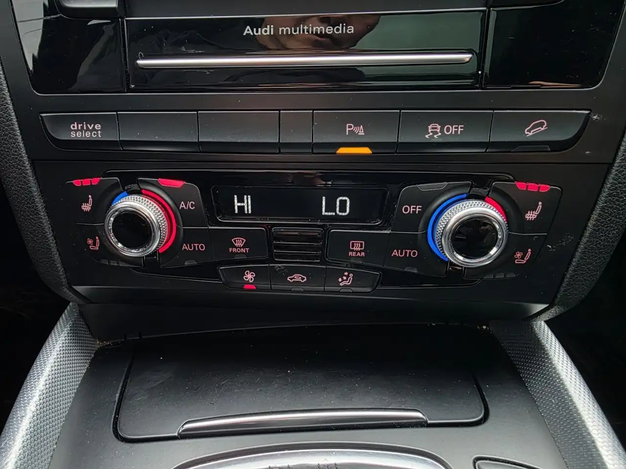 Audi Q5 снимка Audi Q5