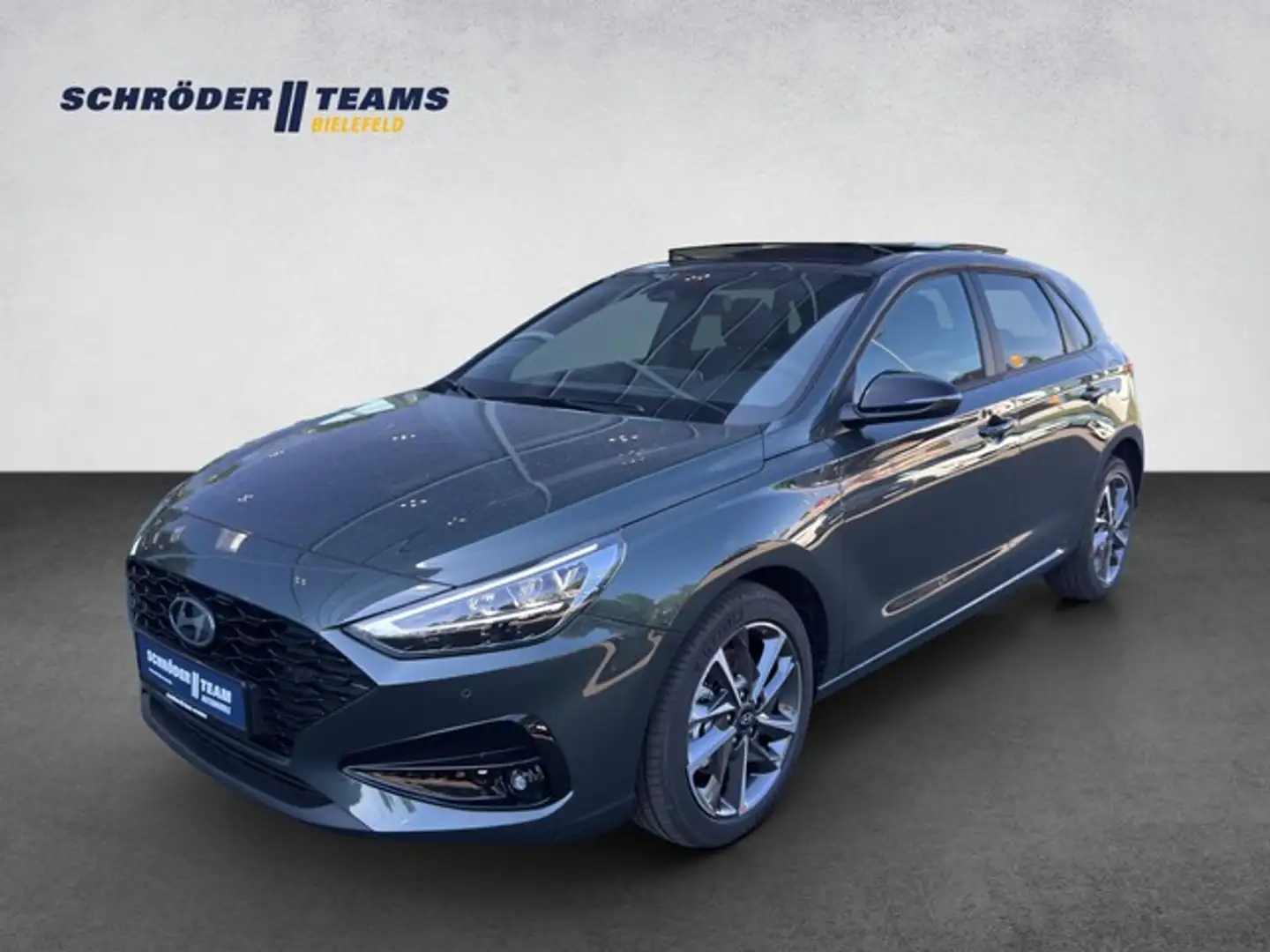 Hyundai i30 1.5 T-GDi DCT Advantage Plus PANO/NSCC/VIRTUAL Grün - 1