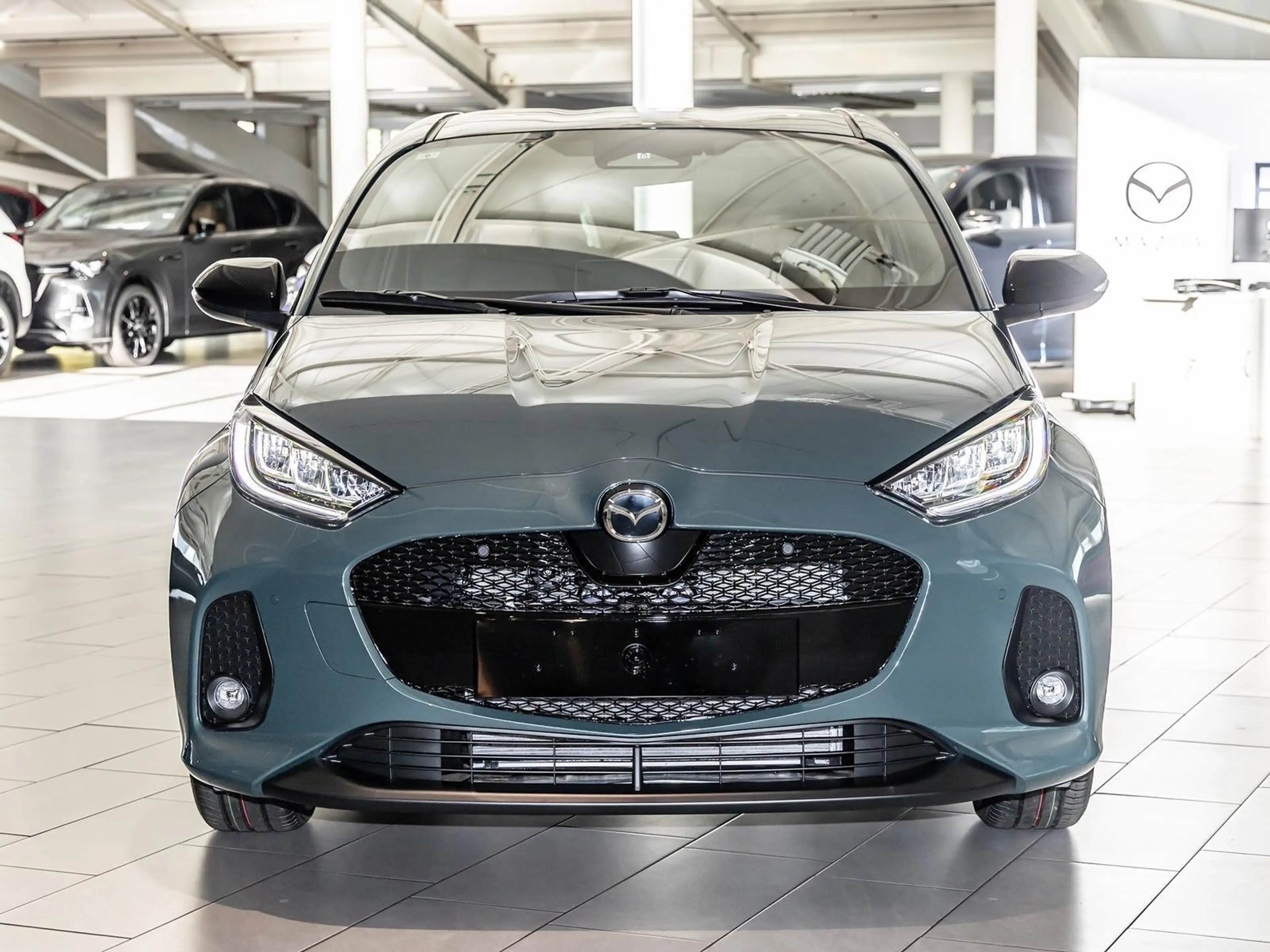 Mazda 2 Hybrid 116 CVT Homura NAVI SHZ PDC BT — photo 3