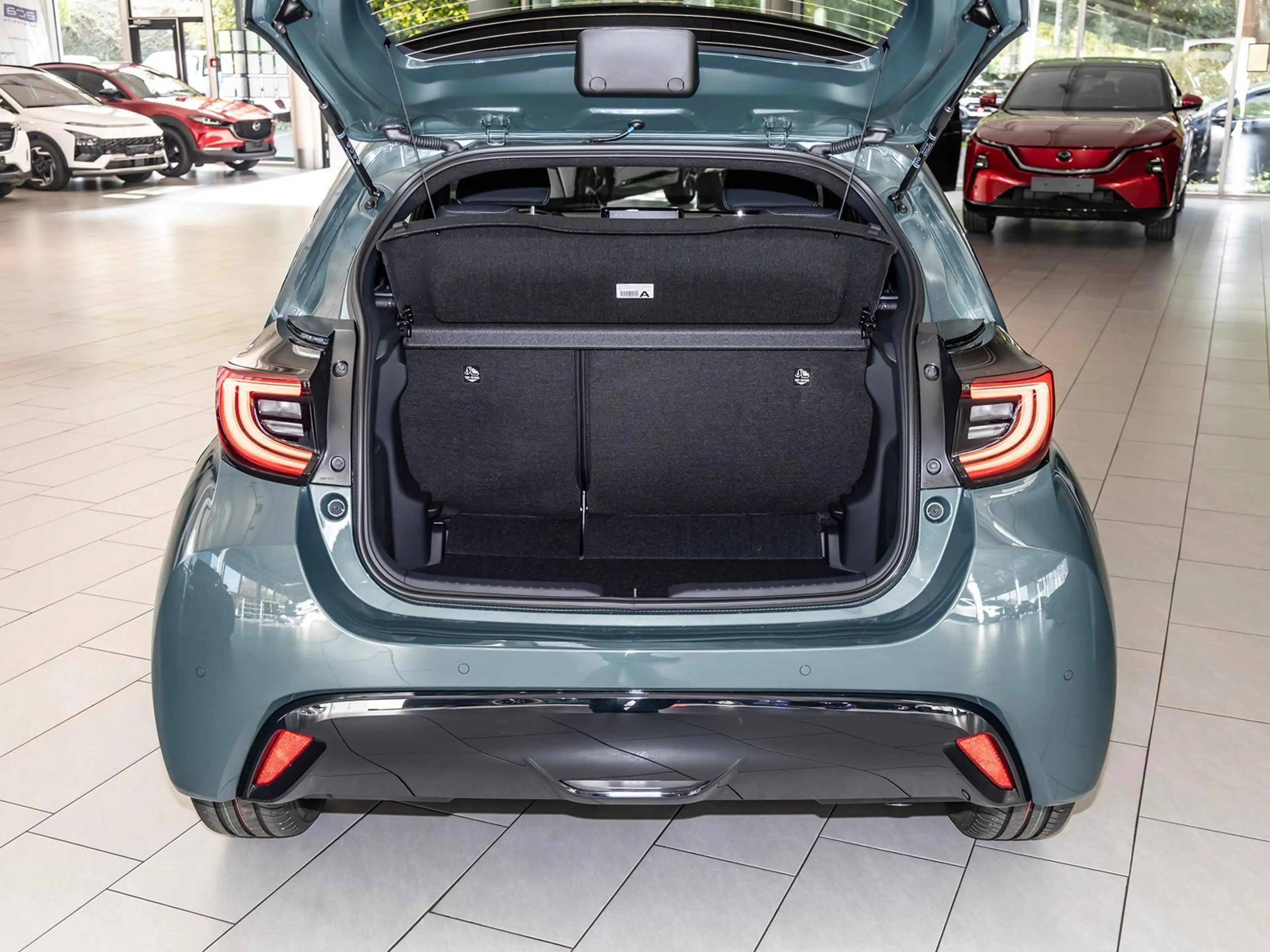 Mazda 2 Hybrid 116 CVT Homura NAVI SHZ PDC BT — photo 7
