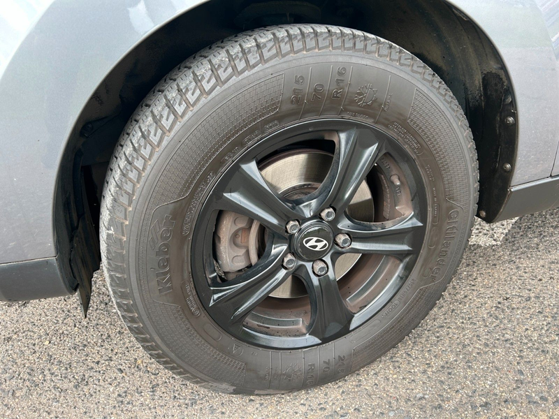 Hyundai iX35 5-Star Edition 1.6 2WD Klima Radio — photo 9