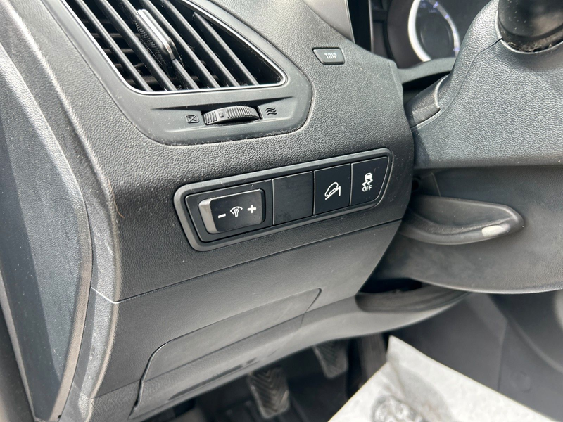 Hyundai iX35 5-Star Edition 1.6 2WD Klima Radio — photo 13