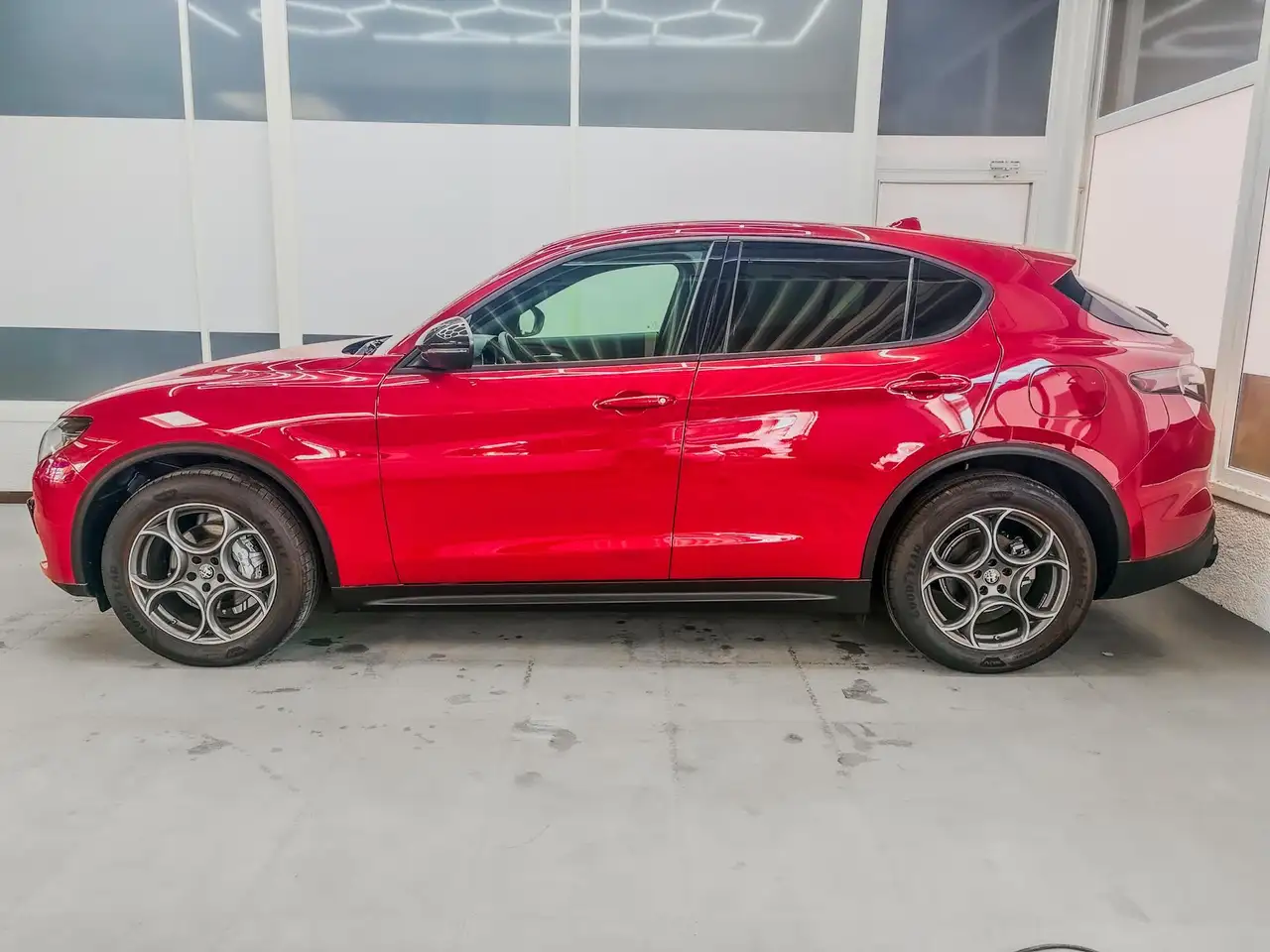 Alfa Romeo Stelvio 2024