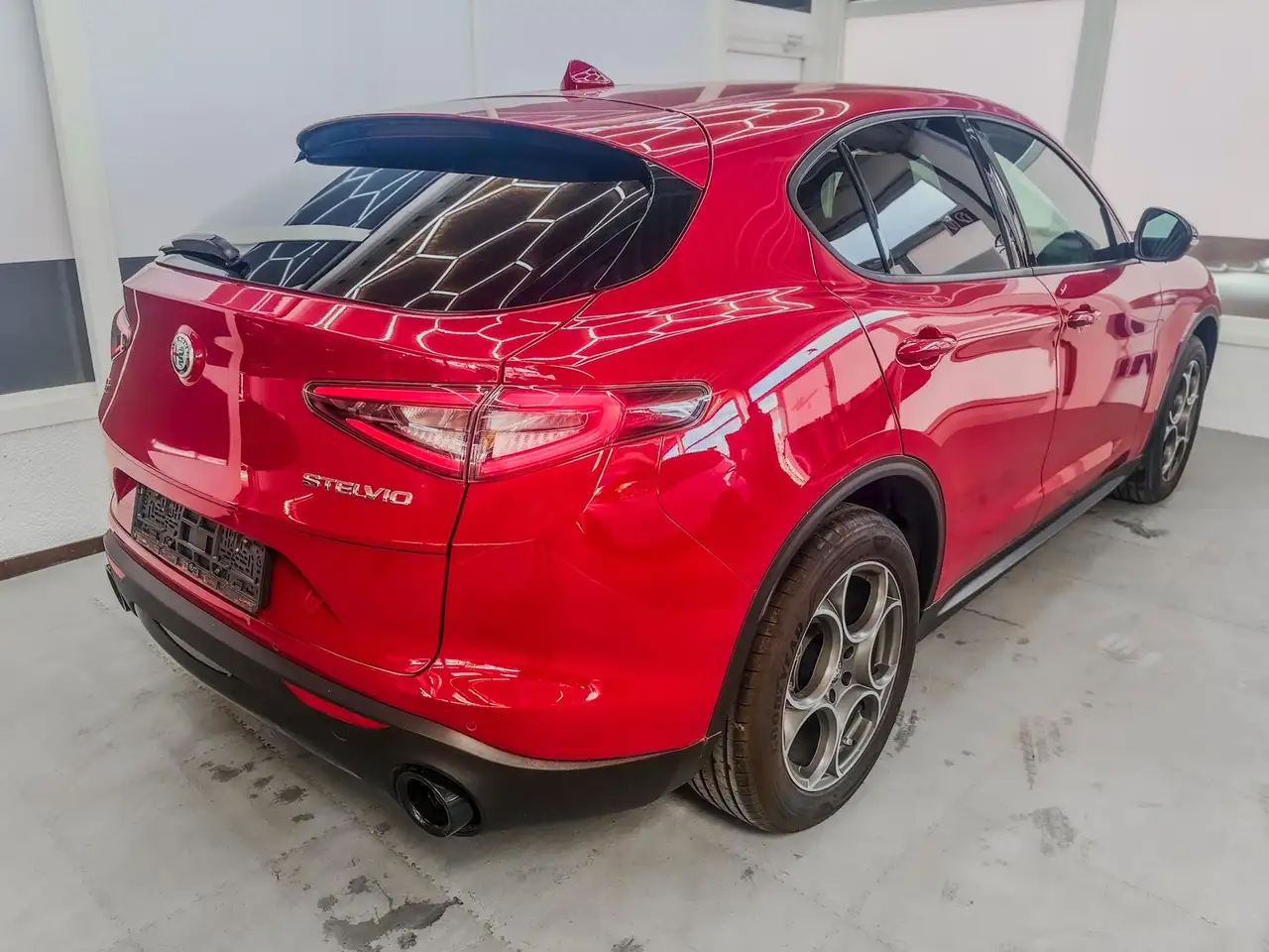 Alfa Romeo Stelvio 2024