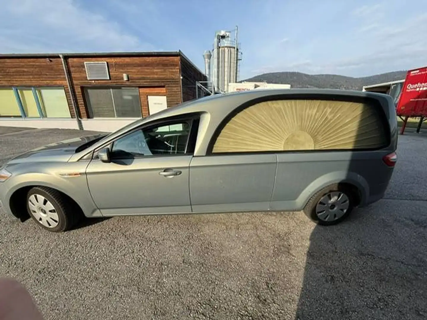 Ford Mondeo Mondeo Traveller Titanium 2,0 TDCi DPF Titanium Grau - 1