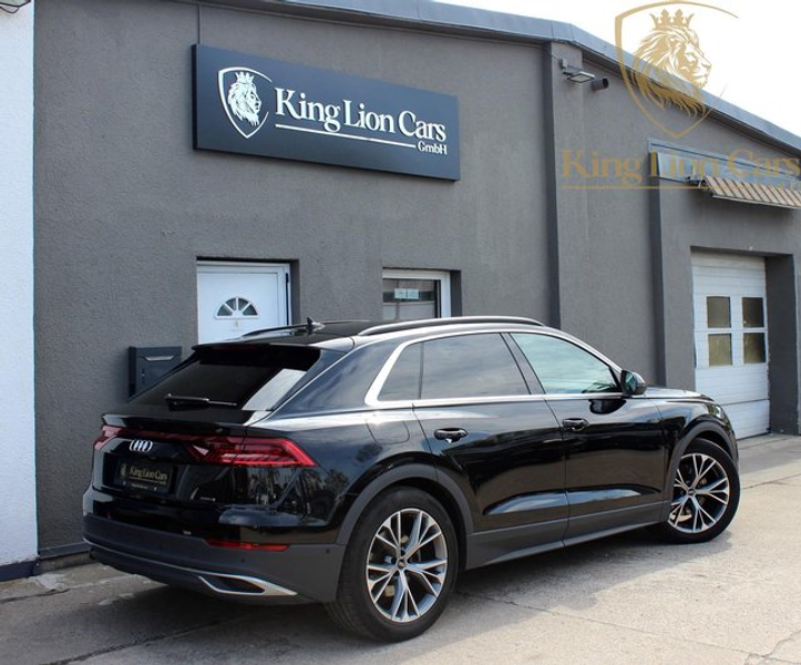 Audi Q8 50 TDI S LINE 21Z PANO+AHK+LUFTDER+ACC+MEMORY — photo 4