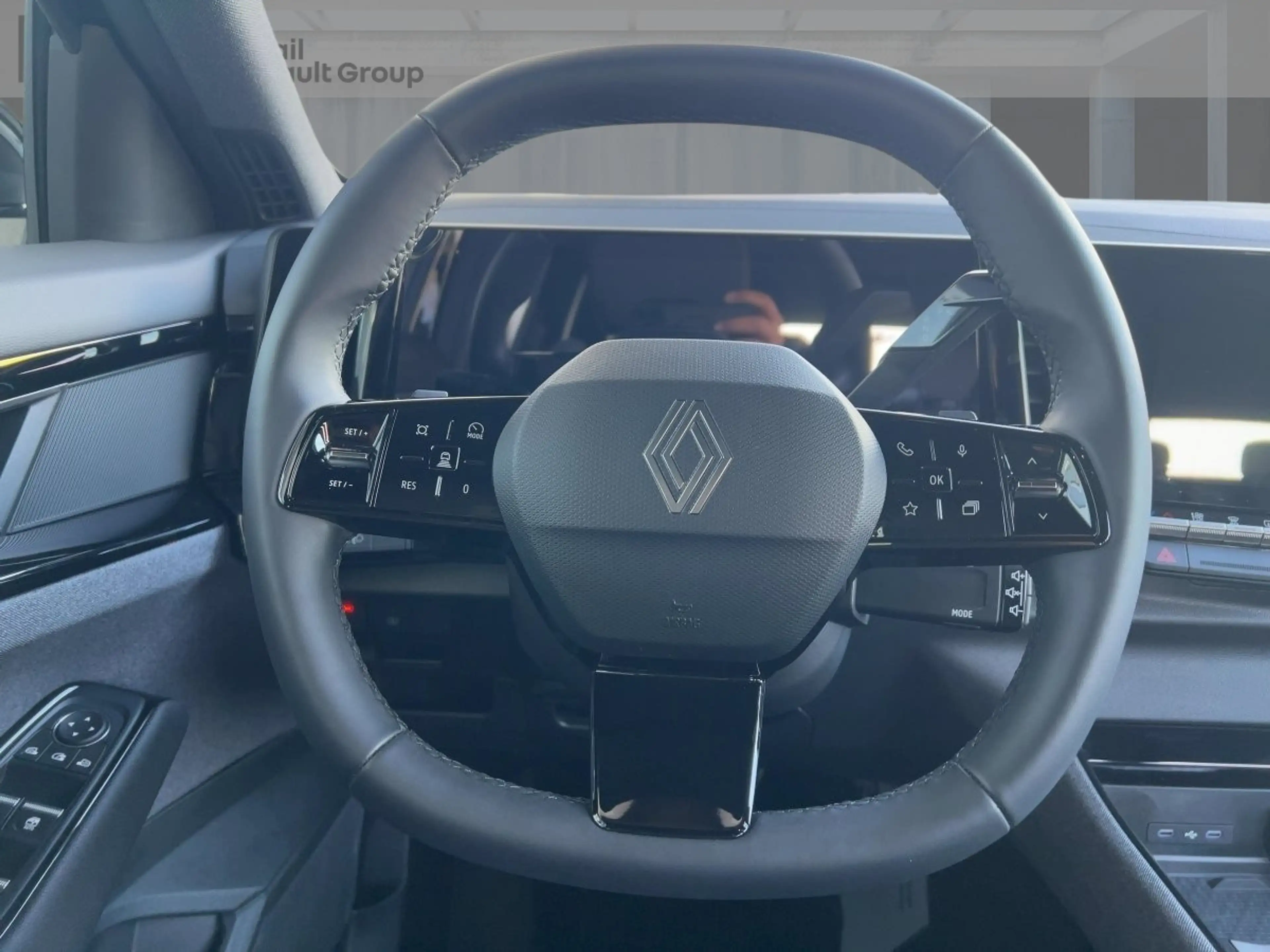 Renault Austral Evolution Mild Hybrid 160 Automatik PDC BT — photo 11
