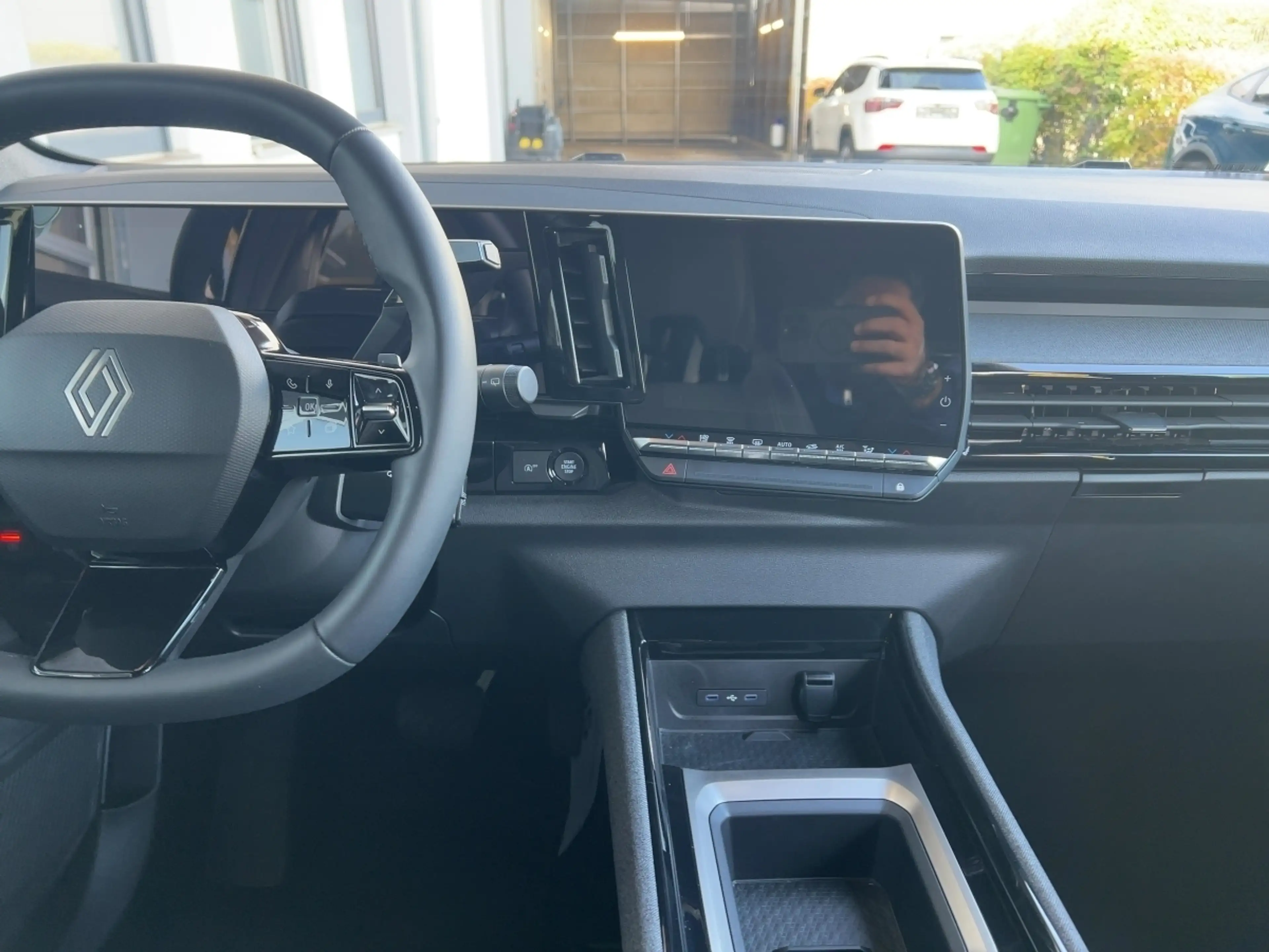 Renault Austral Evolution Mild Hybrid 160 Automatik PDC BT — photo 12