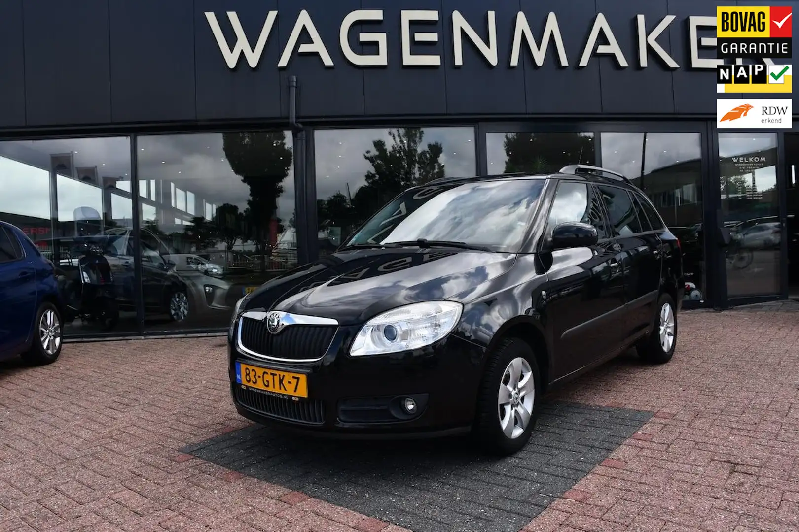 Skoda Fabia Combi 1.6-16V Elegance AUT|Clima|Cruise|NAVIGATIE Zwart - 1