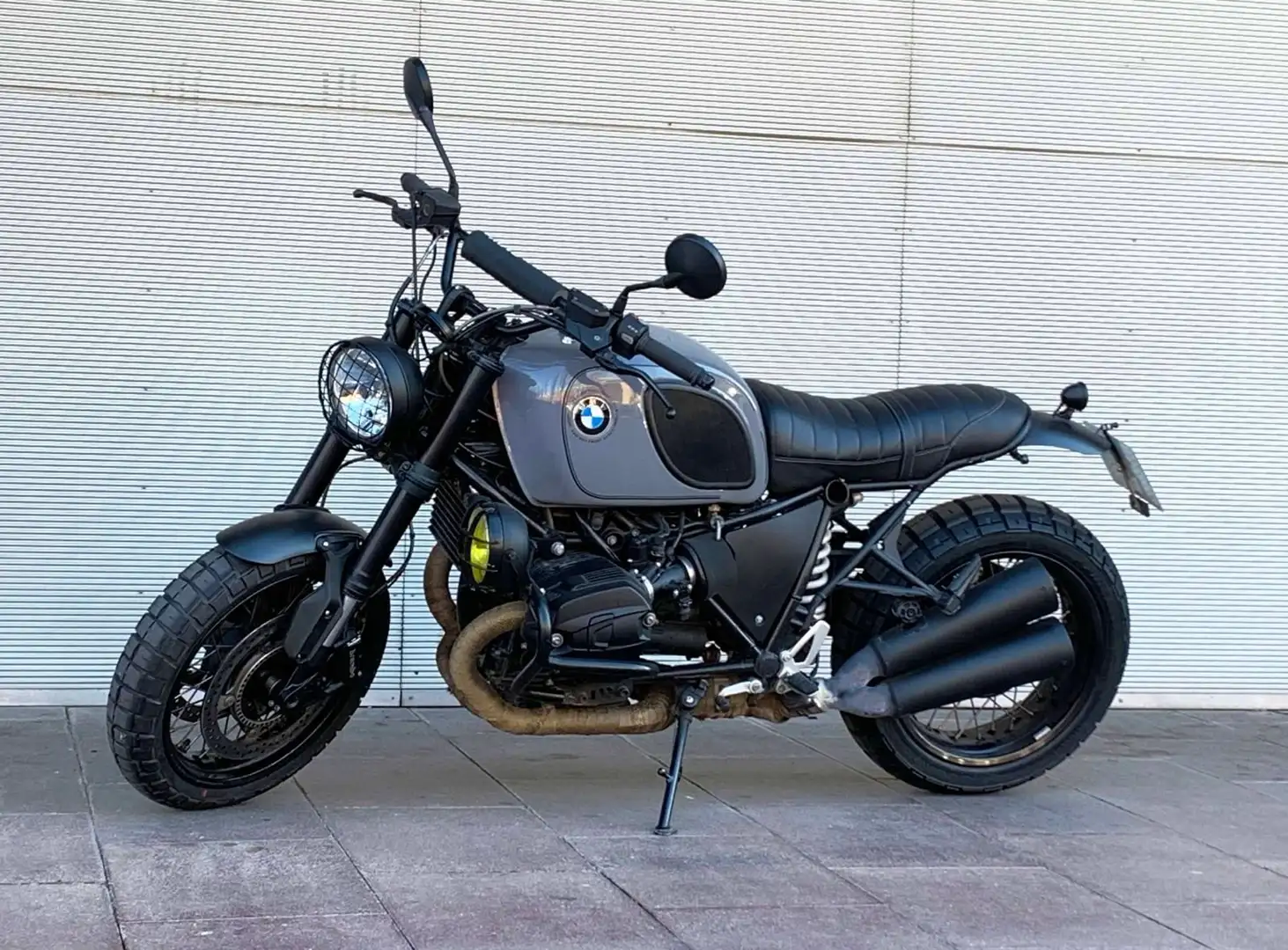 BMW R nineT BMW R1200 Nine T Tribute R75/5 Black - 1