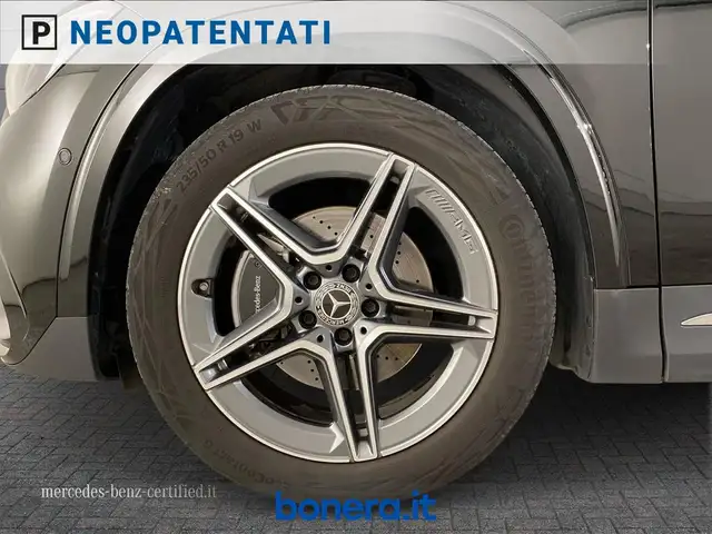 Mercedes-Benz Gla view 18